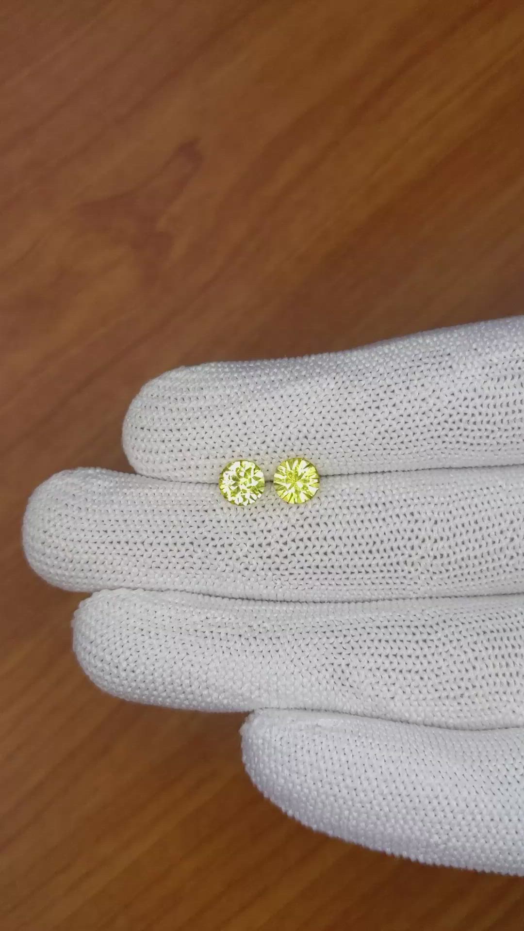 1.89 Ct.Tw.Total Carat Weight Yellow Sapphire Pair from Ceylon (Sri Lanka) Size Video