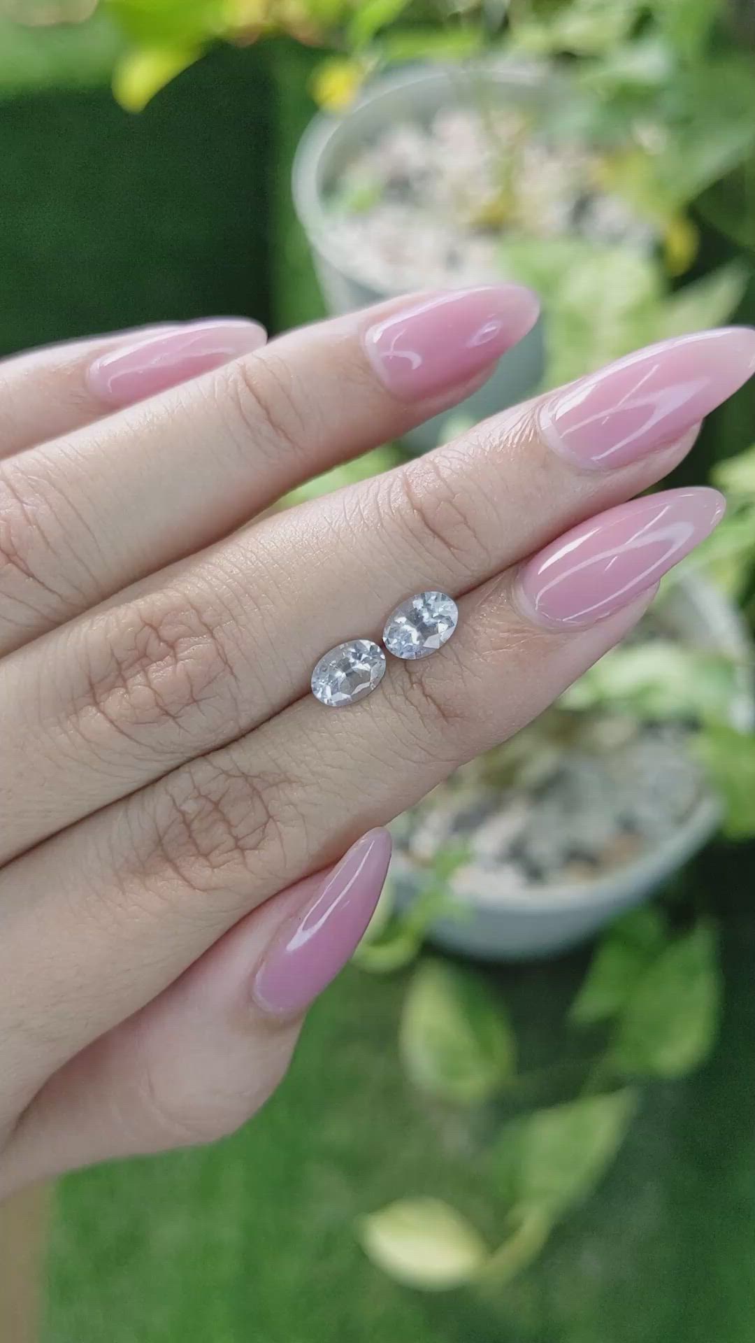 1.90 Ct.Tw.Total Carat Weight White Sapphire Pair from Ceylon (Sri Lanka) Size Video