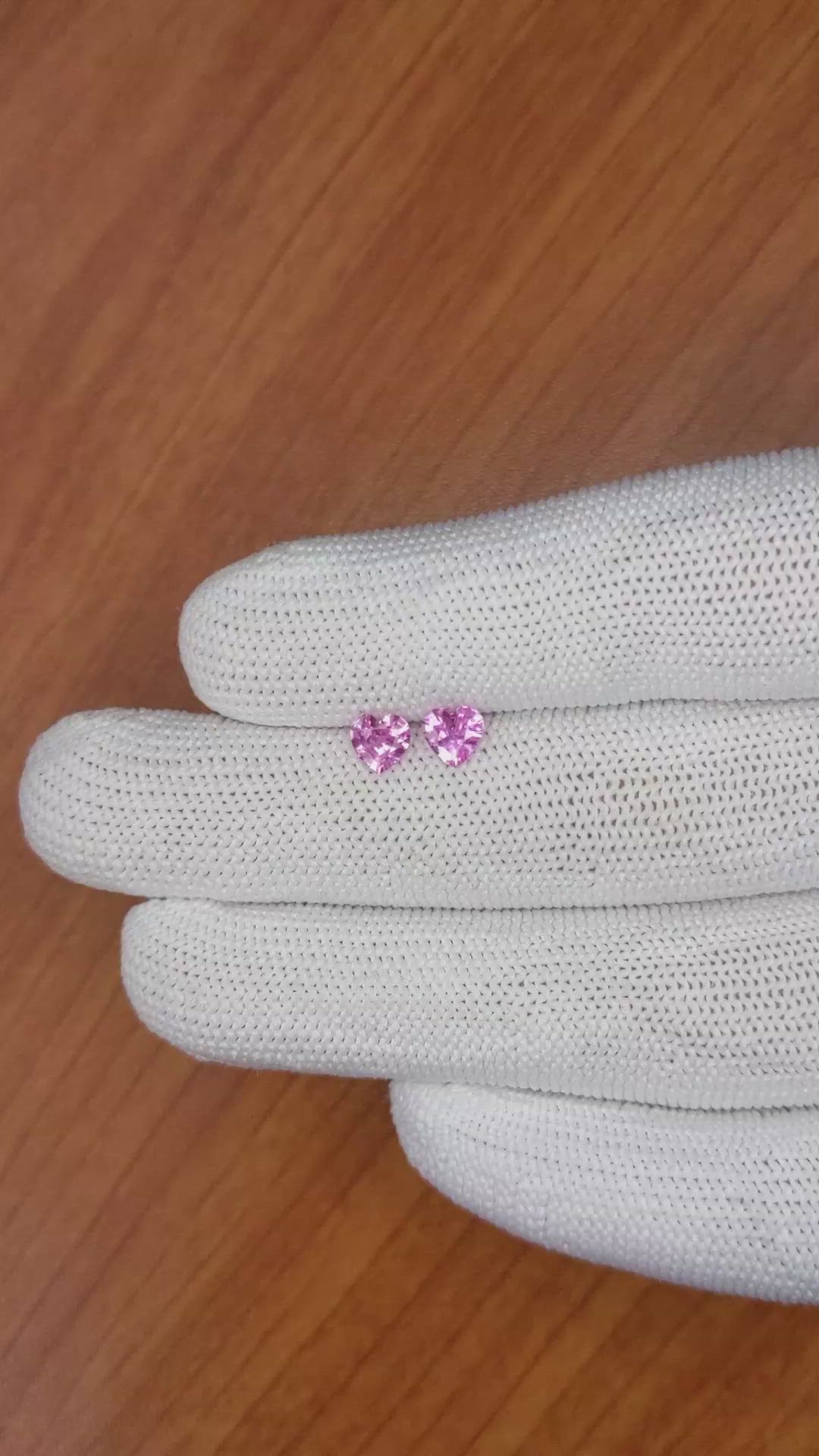 1.01&nbsp;Ct.Tw.Total Carat Weight Pink Sapphire Pair from Ceylon (Sri Lanka) Size Video