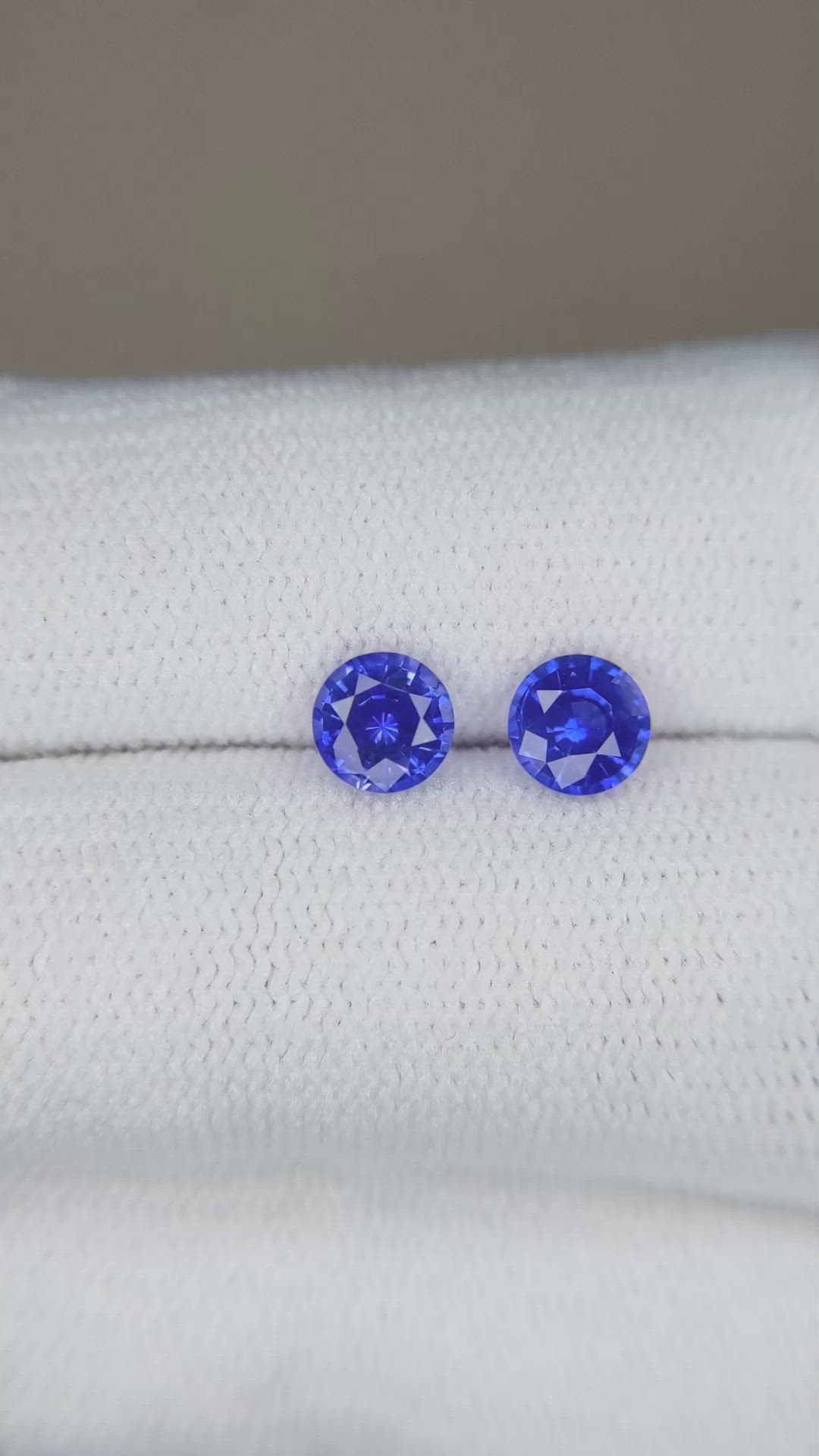1.29 Ct.Tw.Total Carat Weight Blue Sapphire Pair from Ceylon (Sri Lanka) Size Video
