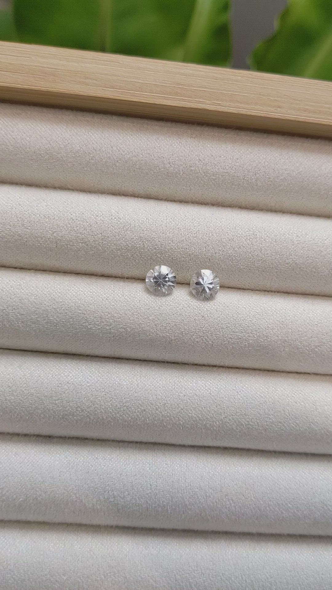 1.68&nbsp;Ct.Tw.Total Carat Weight White Sapphire Pair from Ceylon (Sri Lanka) Size Video