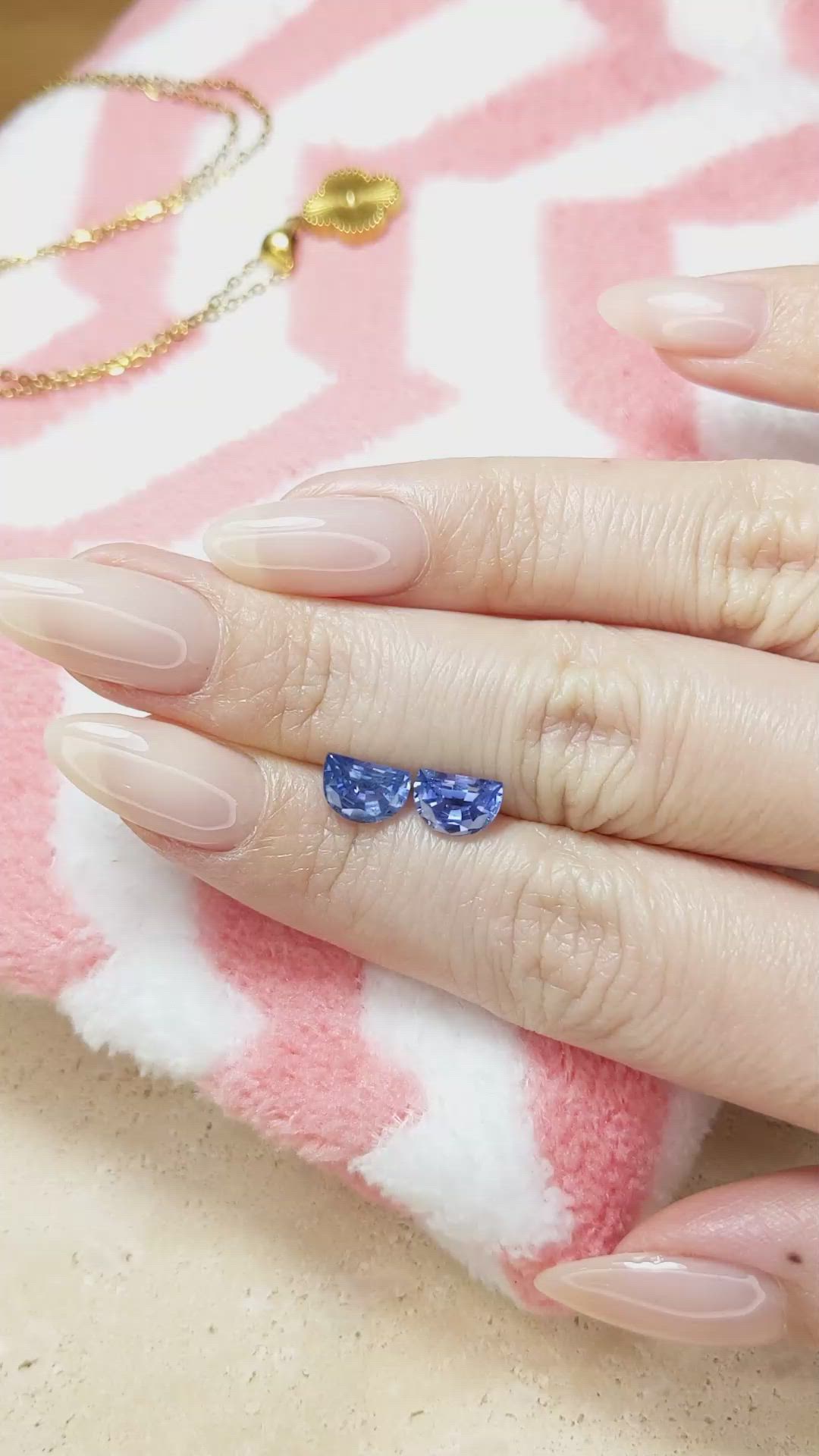 2.90&nbsp;Ct.Tw.Total Carat Weight Blue Sapphire Pair from Ceylon (Sri Lanka) Size Video