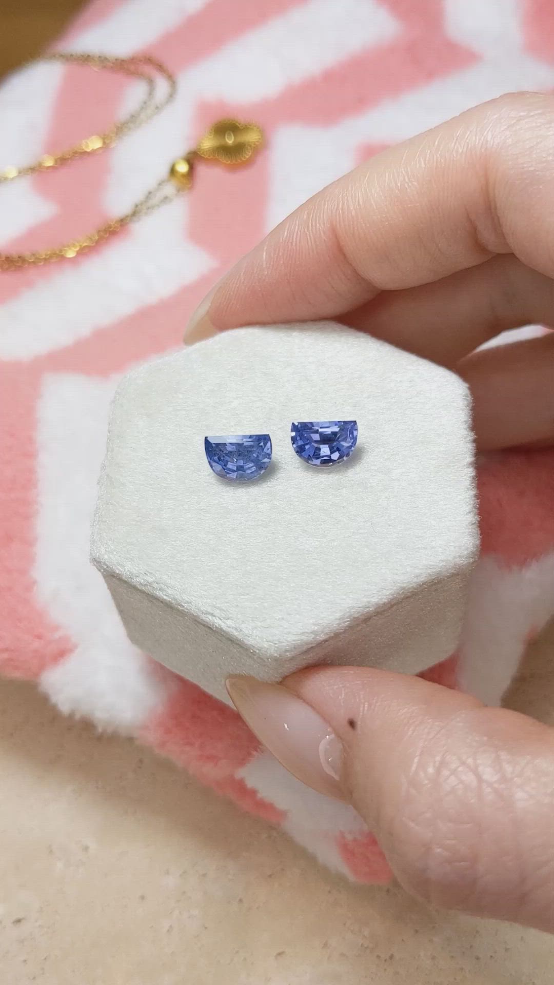 2.90&nbsp;Ct.Tw.Total Carat Weight Blue Sapphire Pair from Ceylon (Sri Lanka) Size Video