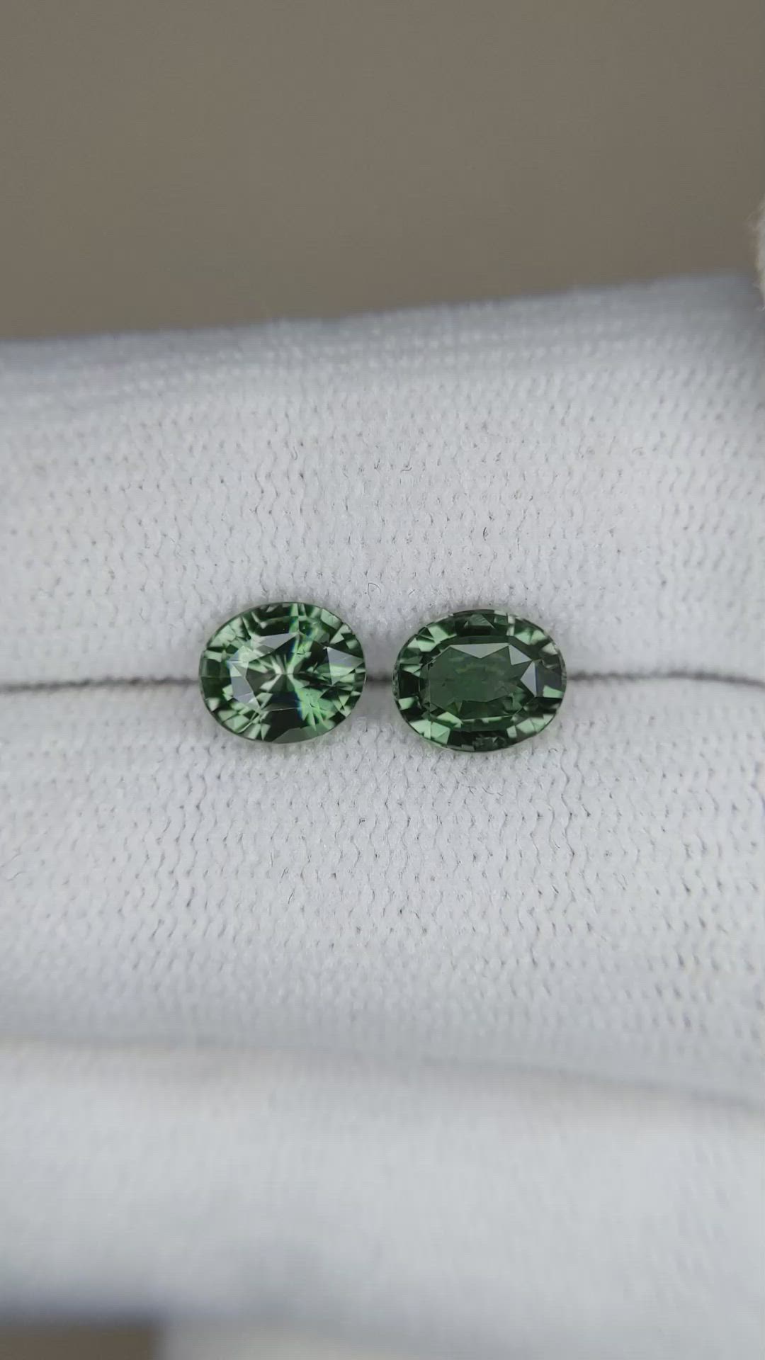 2.13&nbsp;Ct.Tw.Total Carat Weight Green Sapphire Pair from Ceylon (Sri Lanka) Size Video