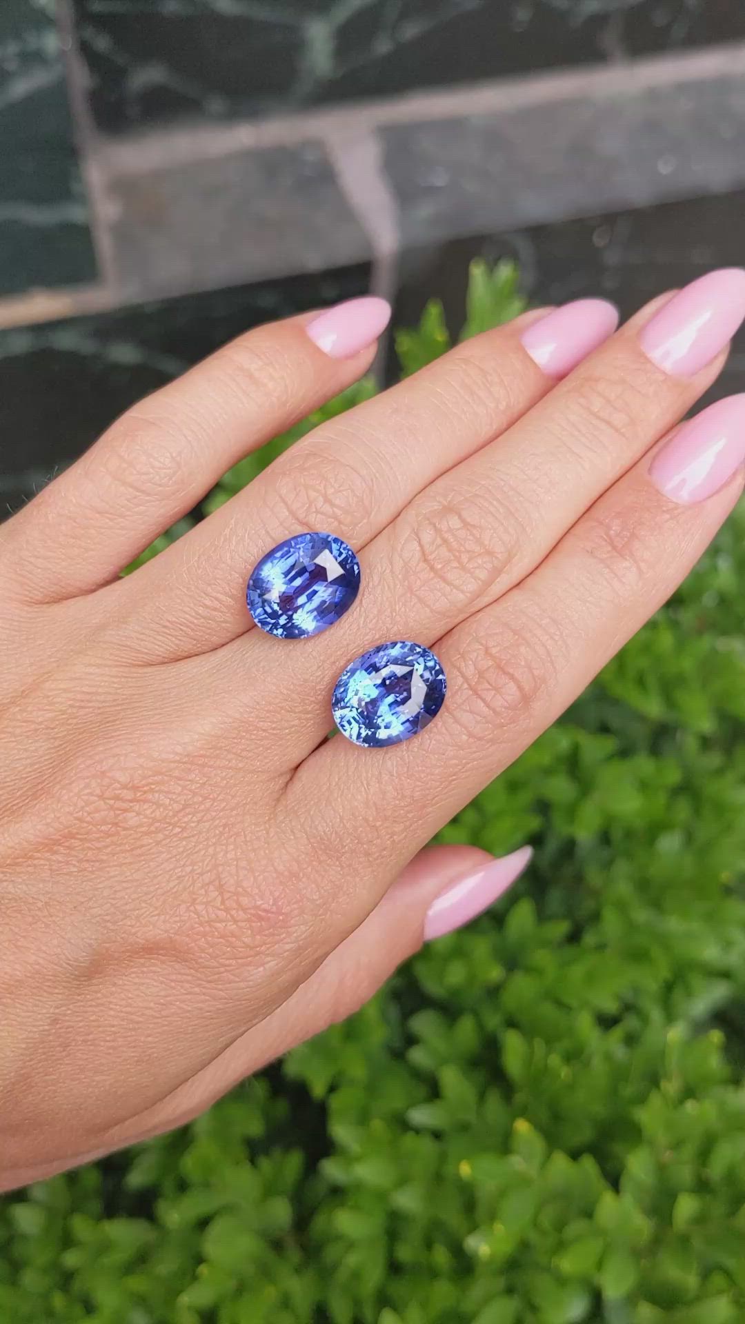 20.63&nbsp;Ct.Tw.Total Carat Weight Blue Sapphire Pair from Ceylon (Sri Lanka) Size Video
