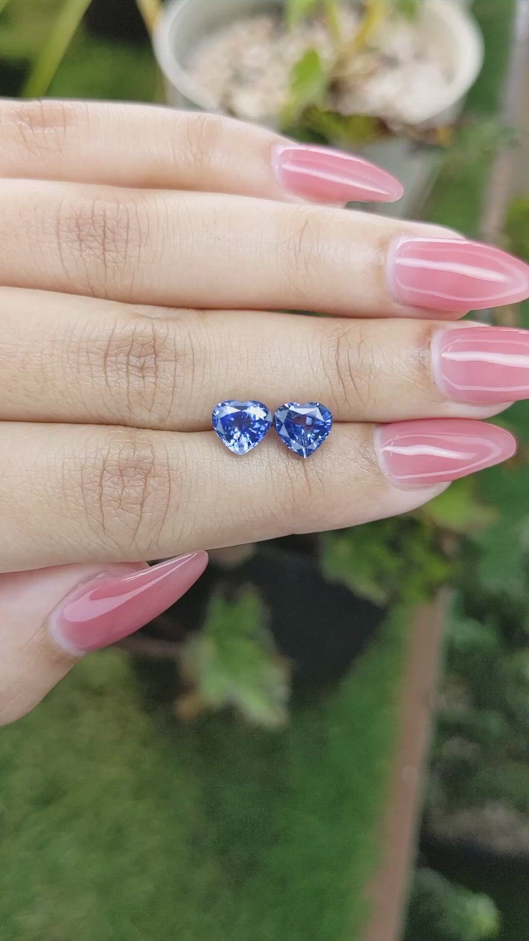 3.35&nbsp;Ct.Tw.Total Carat Weight Blue Sapphire Pair from Ceylon (Sri Lanka) Size Video