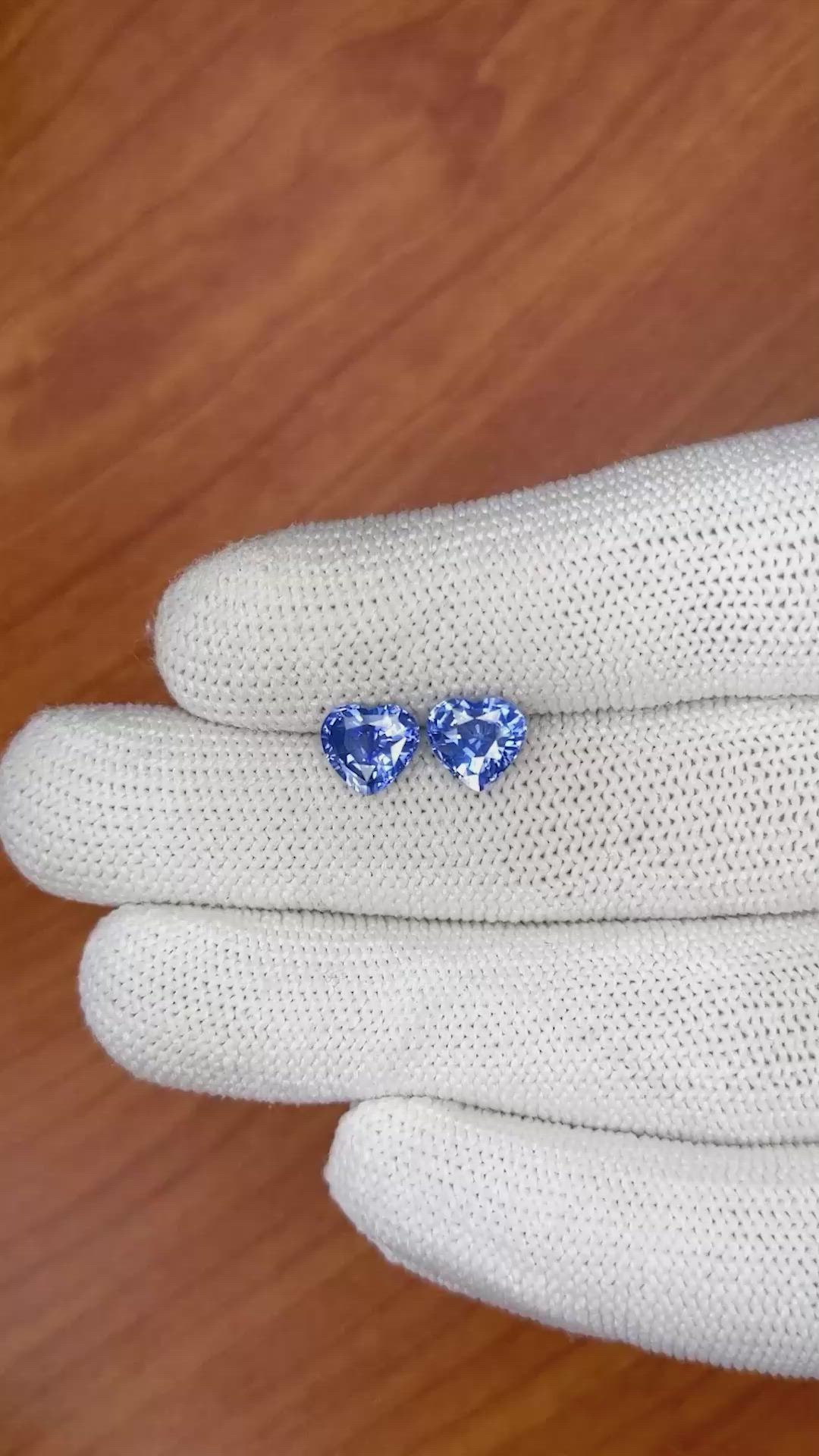 3.35&nbsp;Ct.Tw.Total Carat Weight Blue Sapphire Pair from Ceylon (Sri Lanka) Size Video