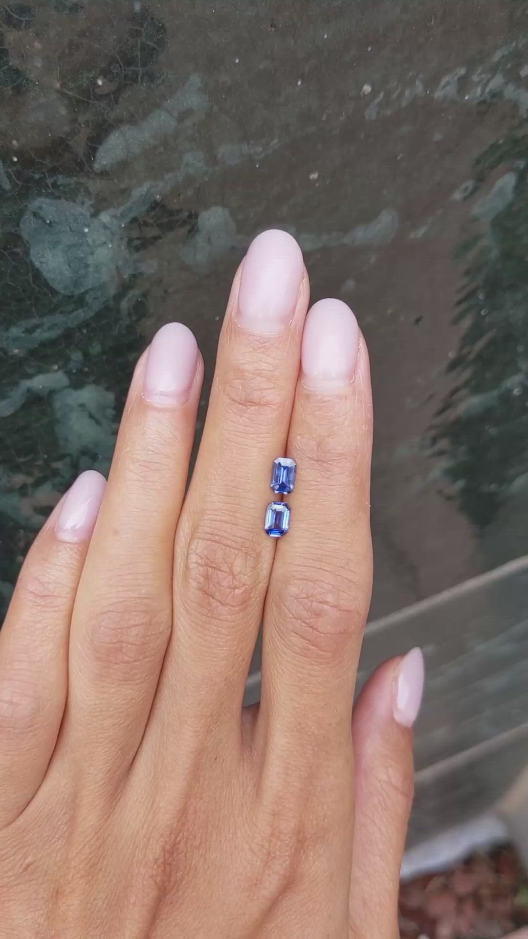 1.13&nbsp;Ct.Tw.Total Carat Weight Blue Sapphire Pair from Ceylon (Sri Lanka) Size Video