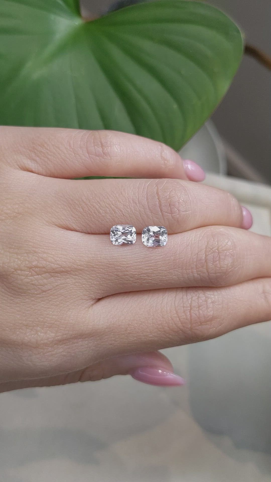 2.30&nbsp;Ct.Tw.Total Carat Weight Peach Sapphire Pair from Ceylon (Sri Lanka) Size Video