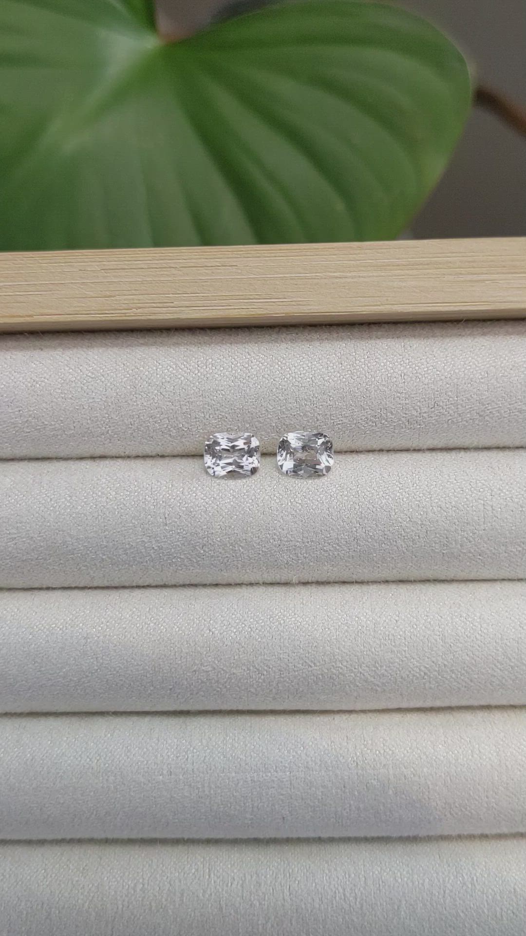 2.30&nbsp;Ct.Tw.Total Carat Weight Peach Sapphire Pair from Ceylon (Sri Lanka) Size Video