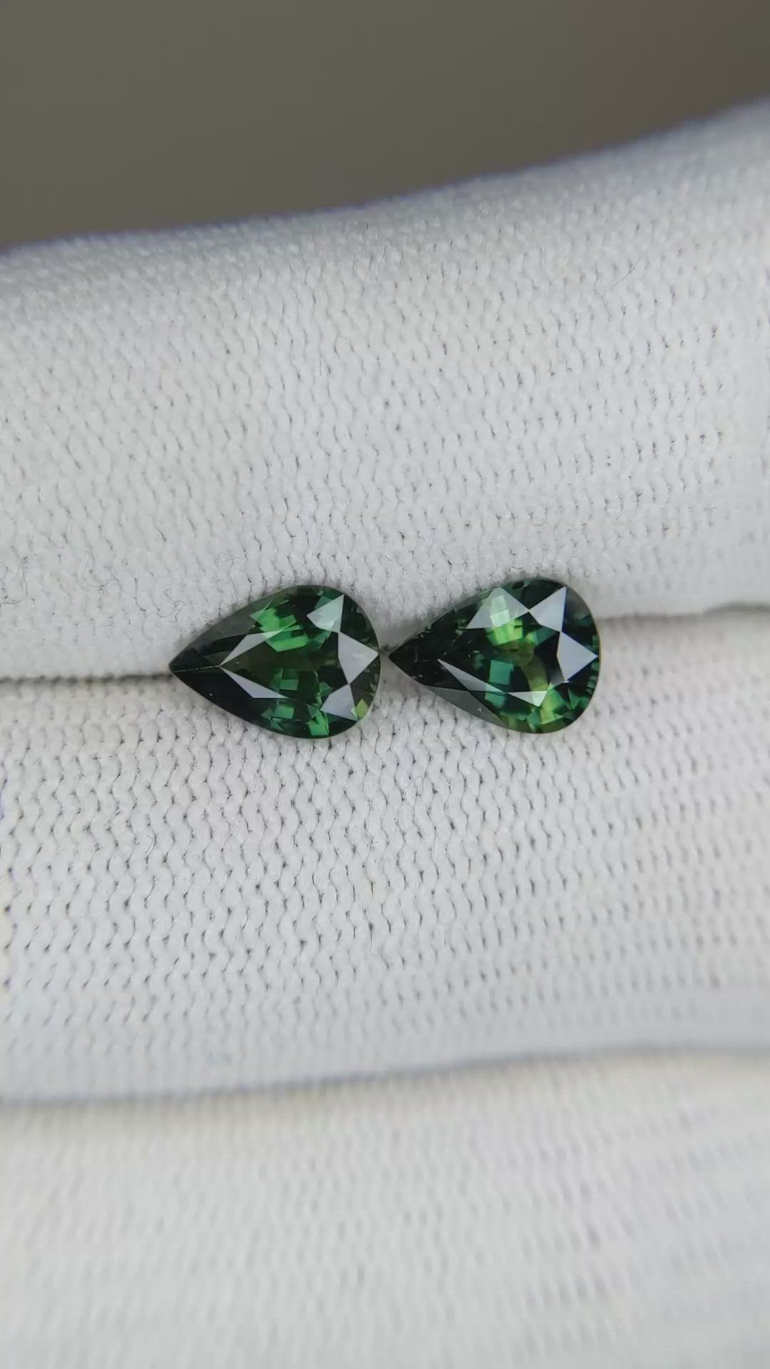 2.52&nbsp;Ct.Tw.Total Carat Weight Green Sapphire Pair from Australia Size Video