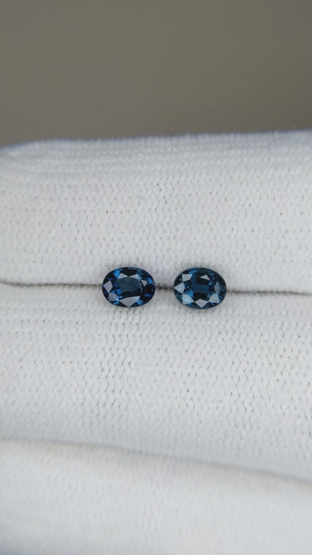 0.97&nbsp;Ct.Tw.Total Carat Weight Blue Sapphire Pair from Madagascar Size Video