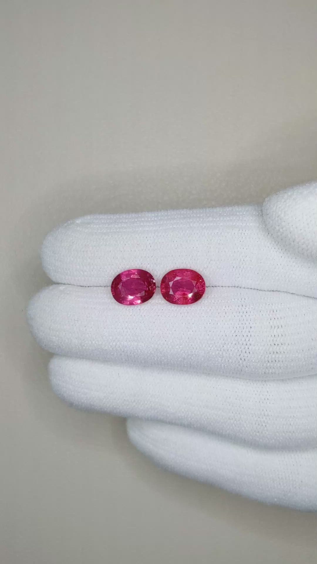 4.17&nbsp;Ct.Tw.Total Carat Weight Pink Sapphire Pair from Ceylon (Sri Lanka) Size Video