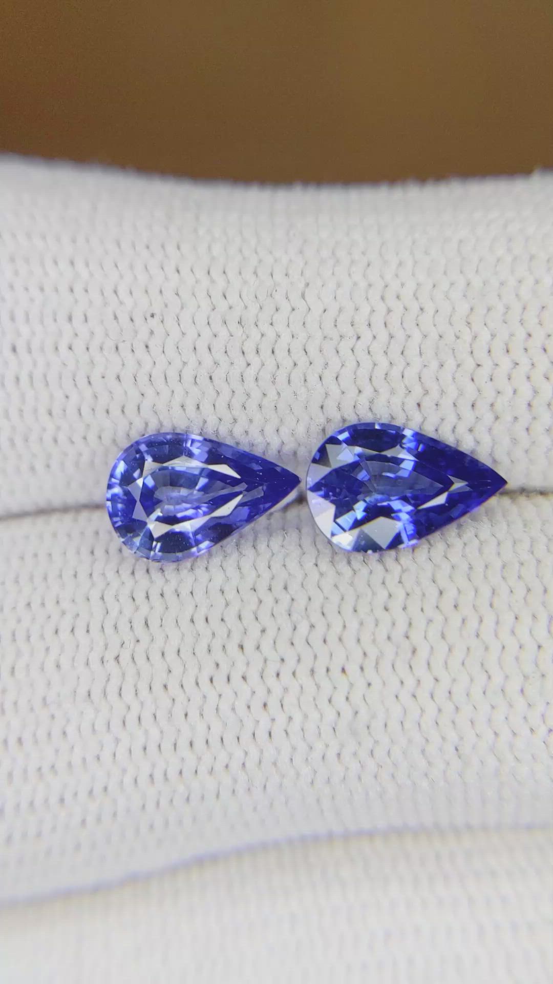 2.82&nbsp;Ct.Tw.Total Carat Weight Blue Sapphire Pair from Ceylon (Sri Lanka) Size Video