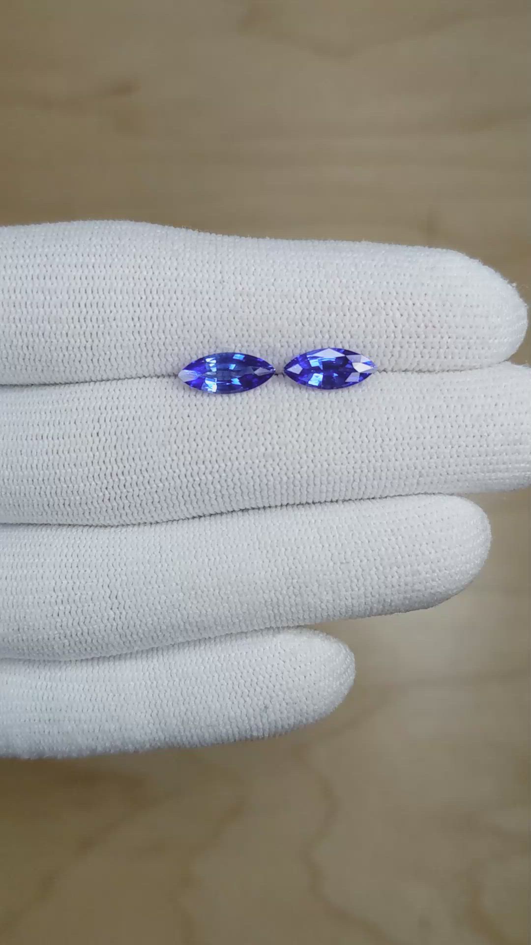 2.35&nbsp;Ct.Tw.Total Carat Weight Blue Sapphire Pair from Ceylon (Sri Lanka) Size Video