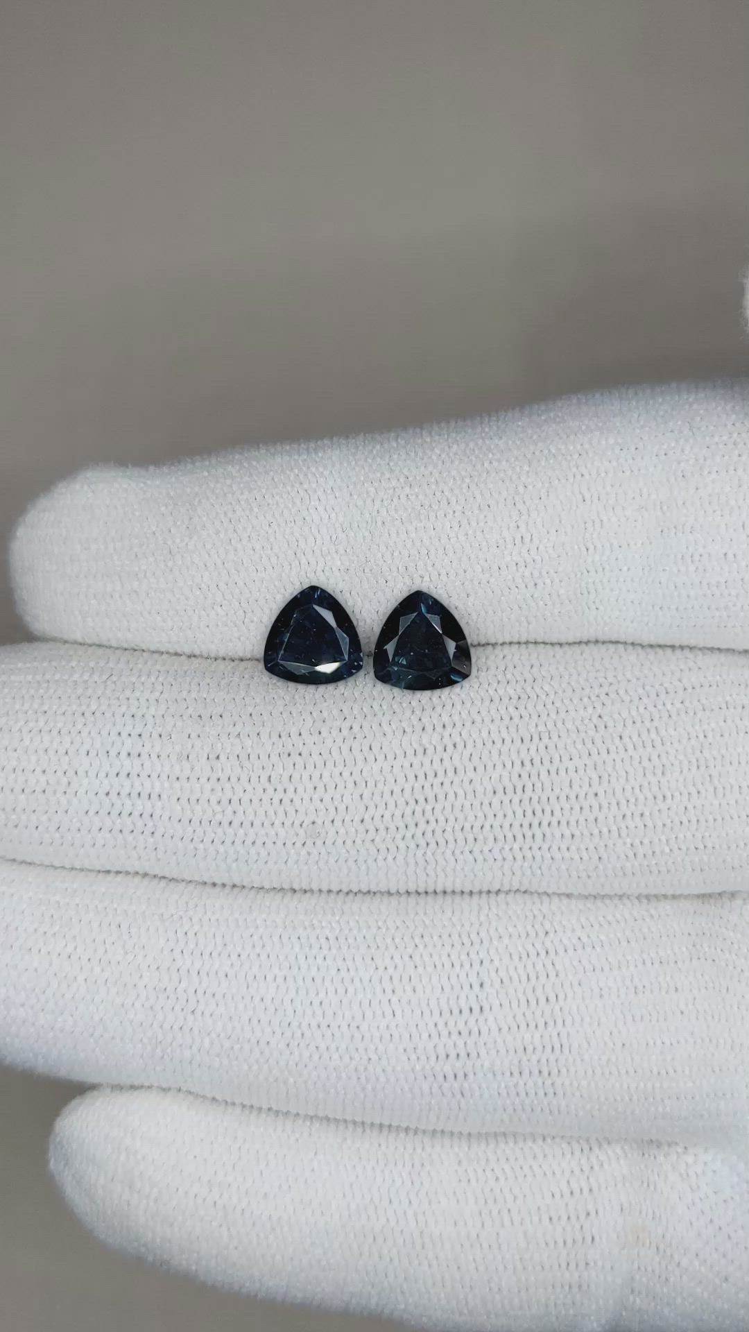 2.58 Ct.Tw.Total Carat Weight Blue Sapphire Pair from Australia Size Video
