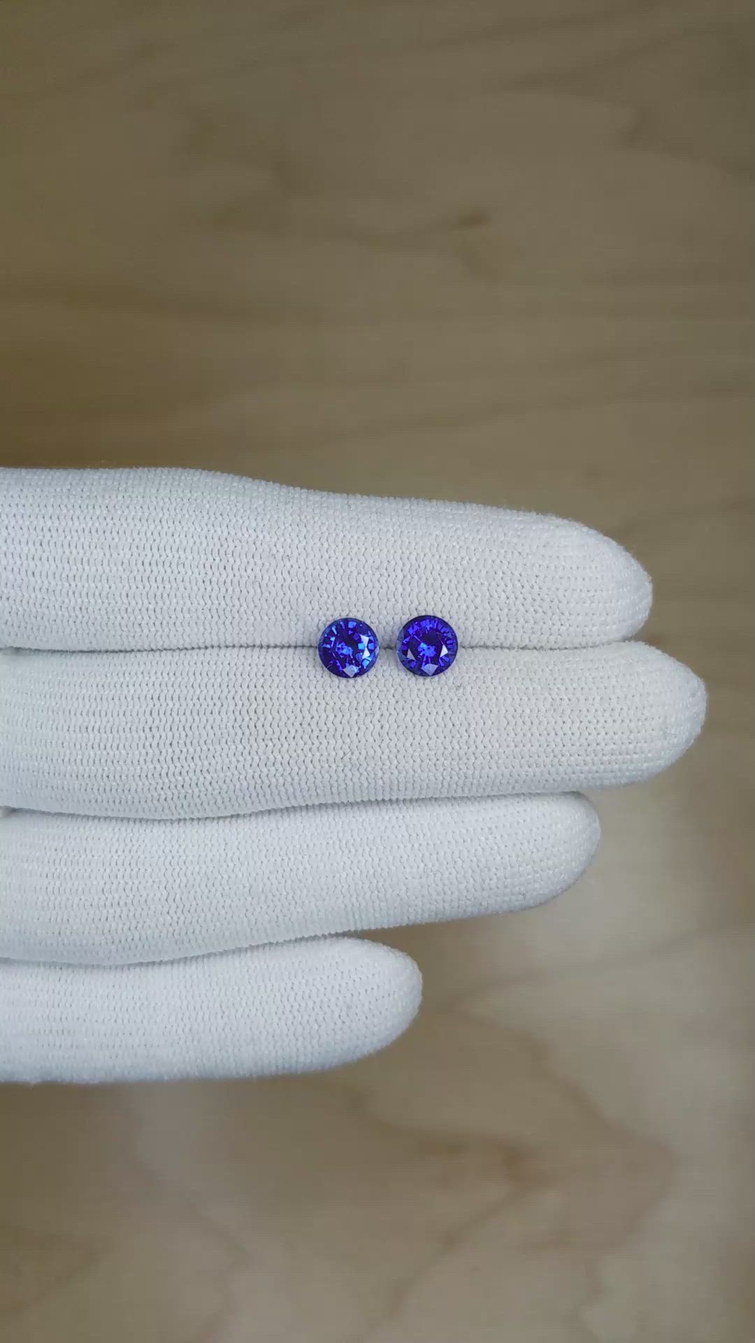 2.10&nbsp;Ct.Tw.Total Carat Weight Blue Sapphire Pair from Ceylon (Sri Lanka) Size Video