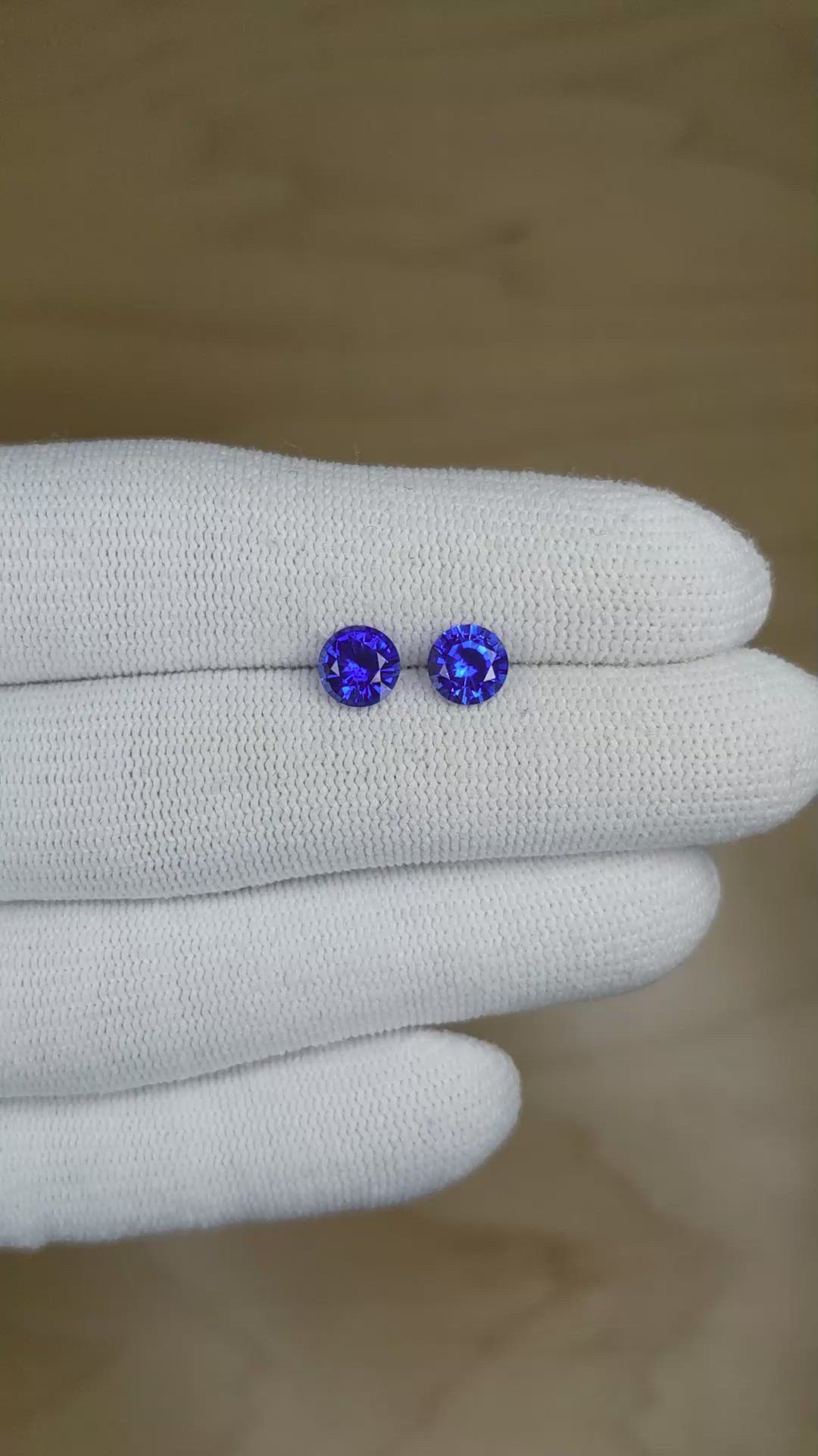 2.08&nbsp;Ct.Tw.Total Carat Weight Blue Sapphire Pair from Ceylon (Sri Lanka) Size Video