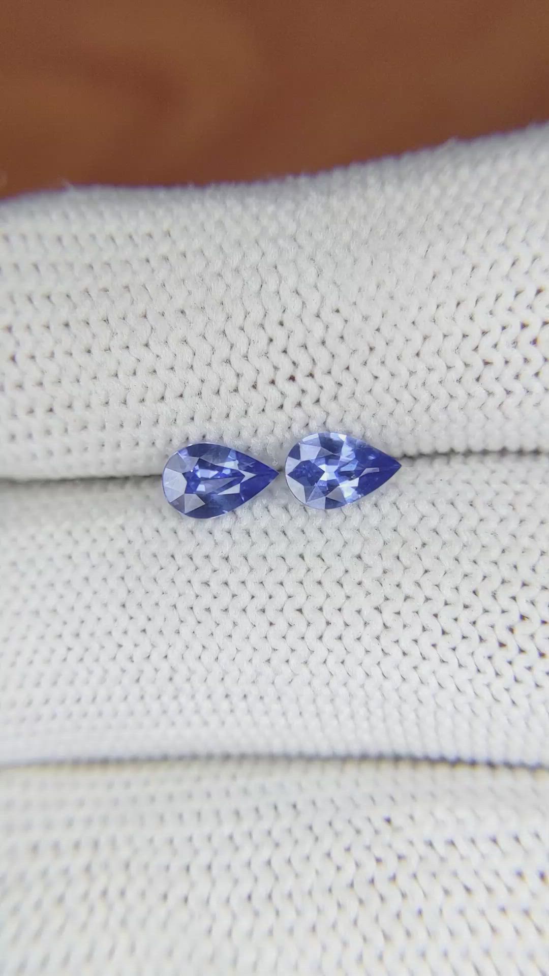 0.91&nbsp;Ct.Tw.Total Carat Weight Blue Sapphire Pair from Ceylon (Sri Lanka) Size Video