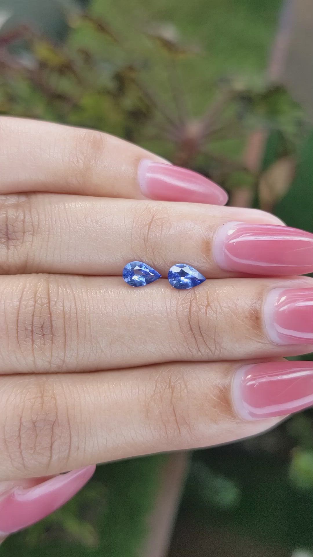 0.91&nbsp;Ct.Tw.Total Carat Weight Blue Sapphire Pair from Ceylon (Sri Lanka) Size Video