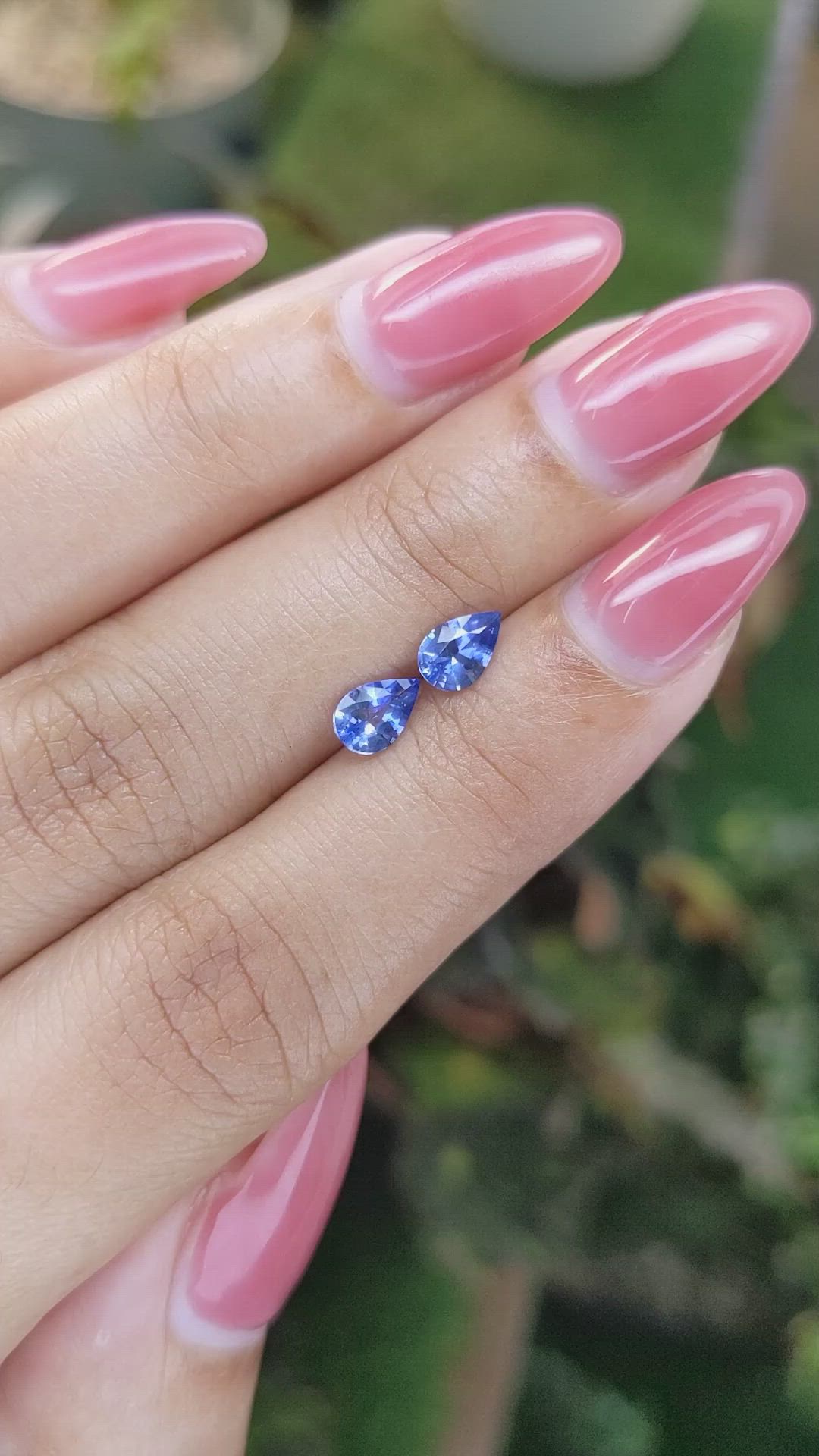 0.91&nbsp;Ct.Tw.Total Carat Weight Blue Sapphire Pair from Ceylon (Sri Lanka) Size Video