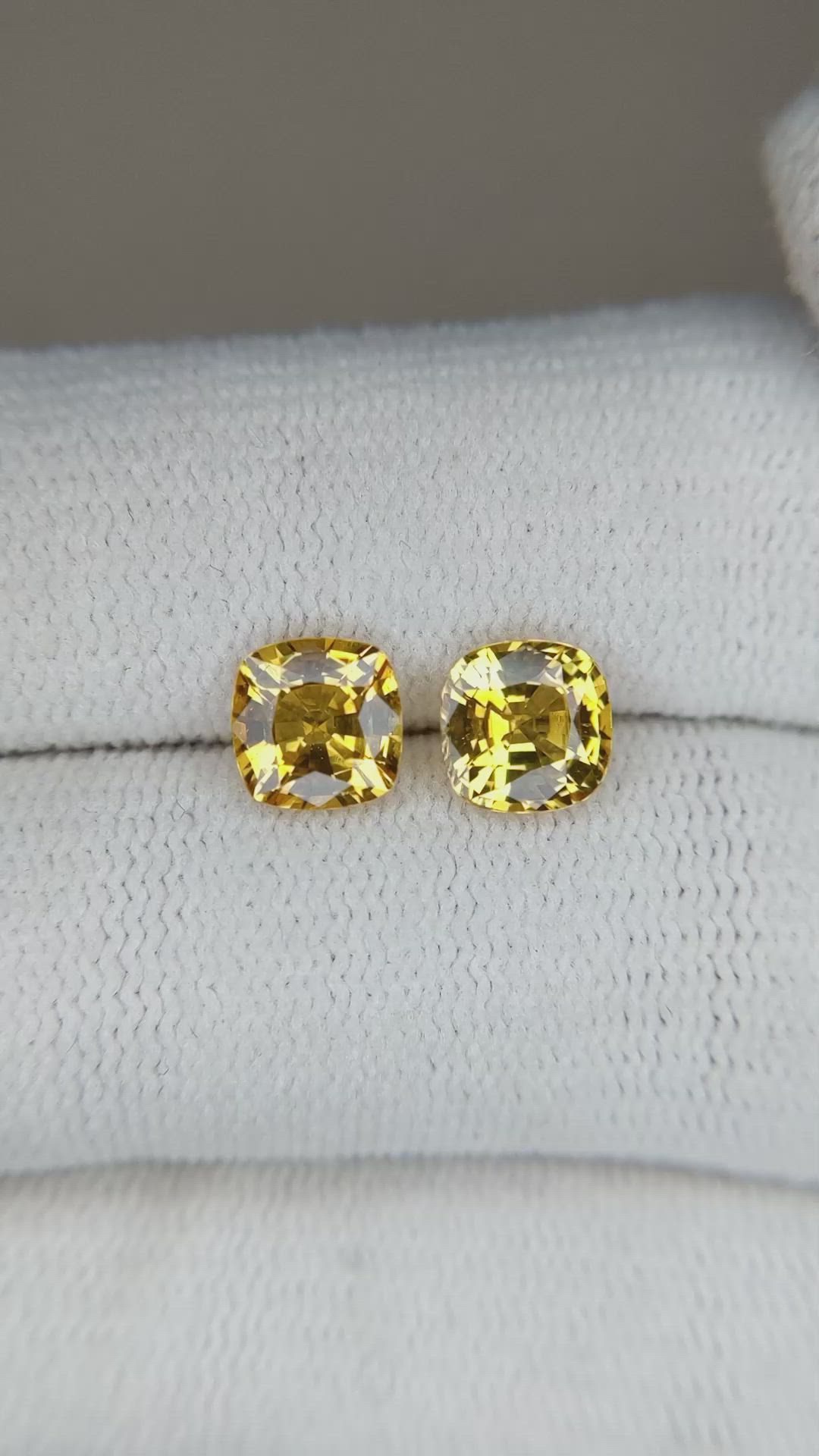 2.20 Ct.Tw.Total Carat Weight Orangish Yellow Sapphire Pair from Ceylon (Sri Lanka) Size Video