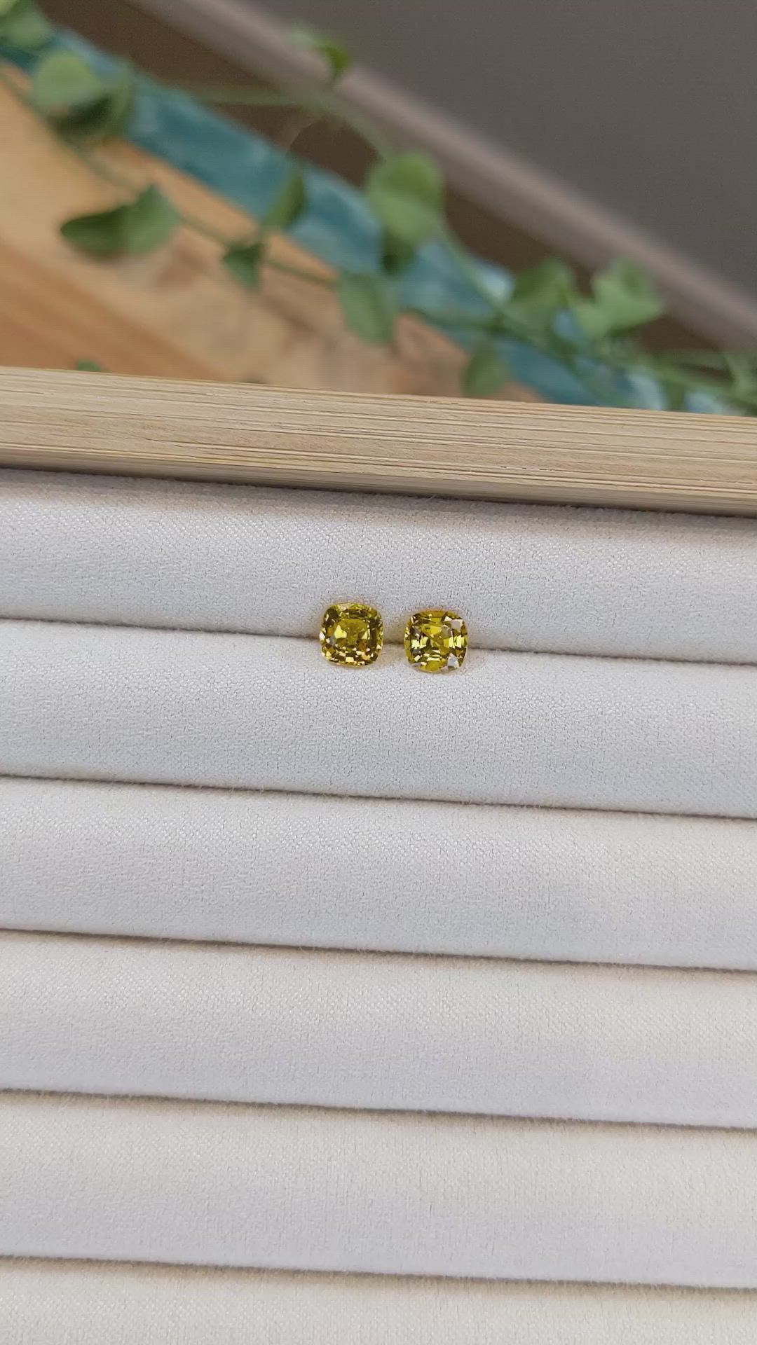 2.62&nbsp;Ct.Tw.Total Carat Weight Orangish Yellow Sapphire Pair from Ceylon (Sri Lanka) Size Video