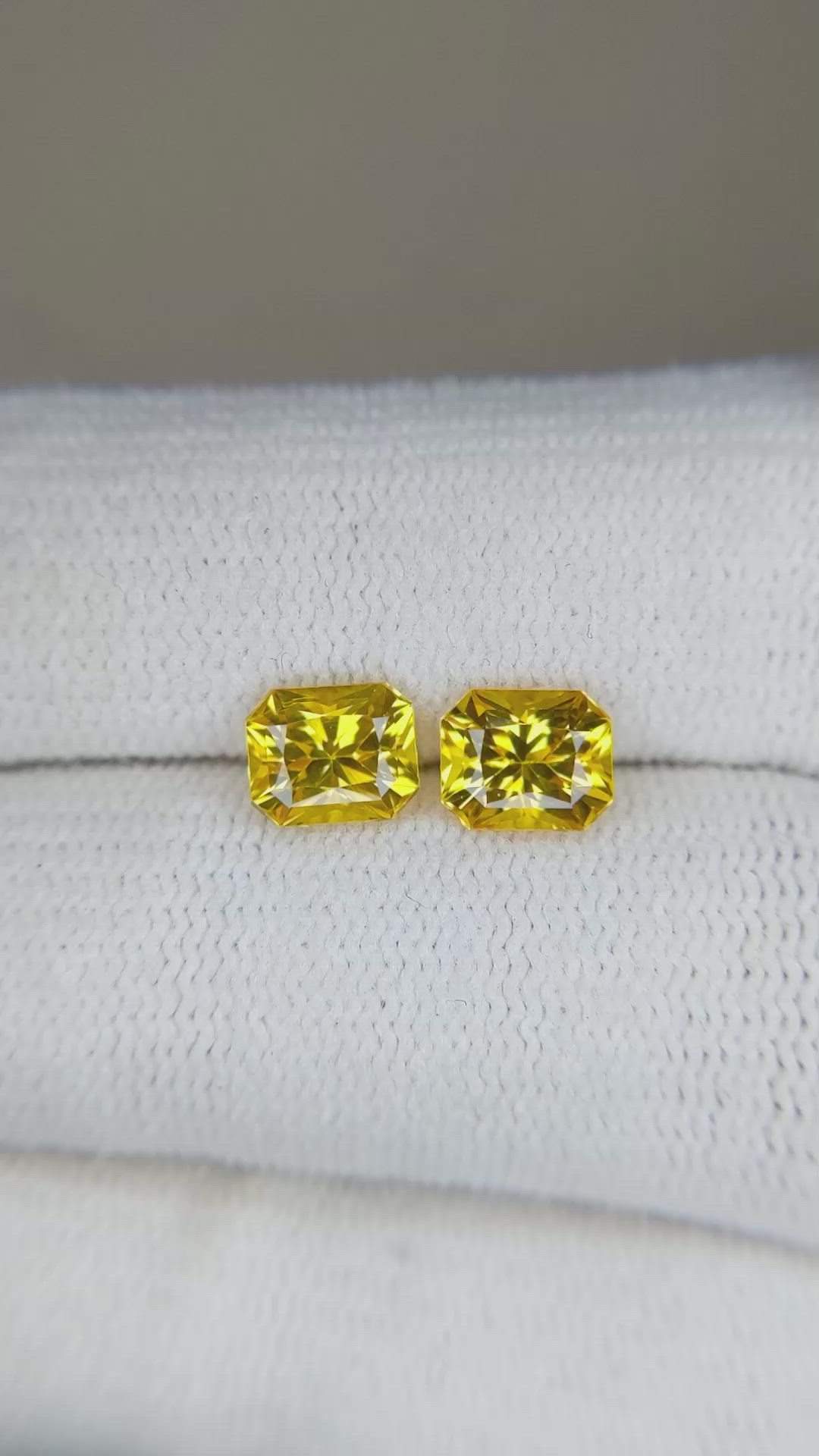 2.19 Ct.Tw.Total Carat Weight Orangish Yellow Sapphire Pair from Ceylon (Sri Lanka) Size Video