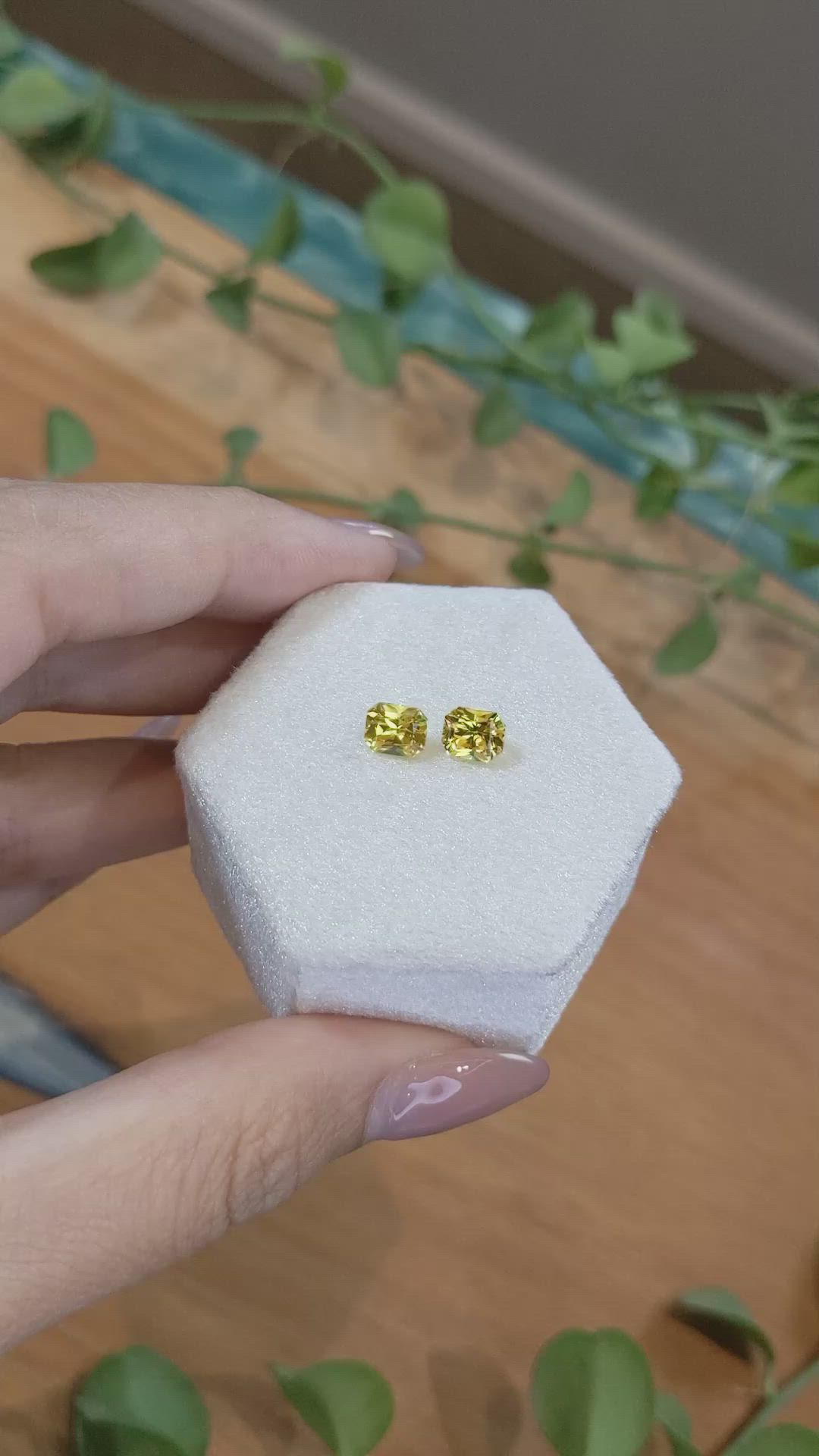 2.15 Ct.Tw.Total Carat Weight Orangish Yellow Sapphire Pair from Ceylon (Sri Lanka) Size Video