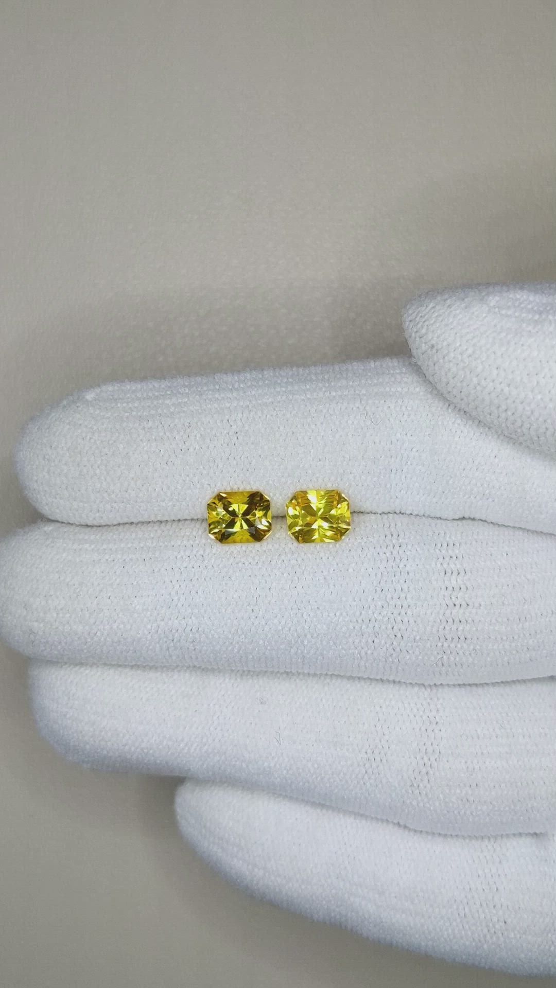 2.00&nbsp;Ct.Tw.Total Carat Weight Yellow Sapphire Pair from Ceylon (Sri Lanka) Size Video