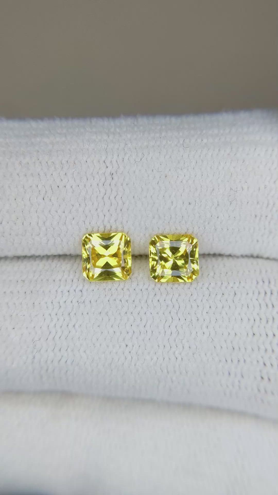 1.55&nbsp;Ct.Tw.Total Carat Weight Orangish Yellow Sapphire Pair from Ceylon (Sri Lanka) Size Video