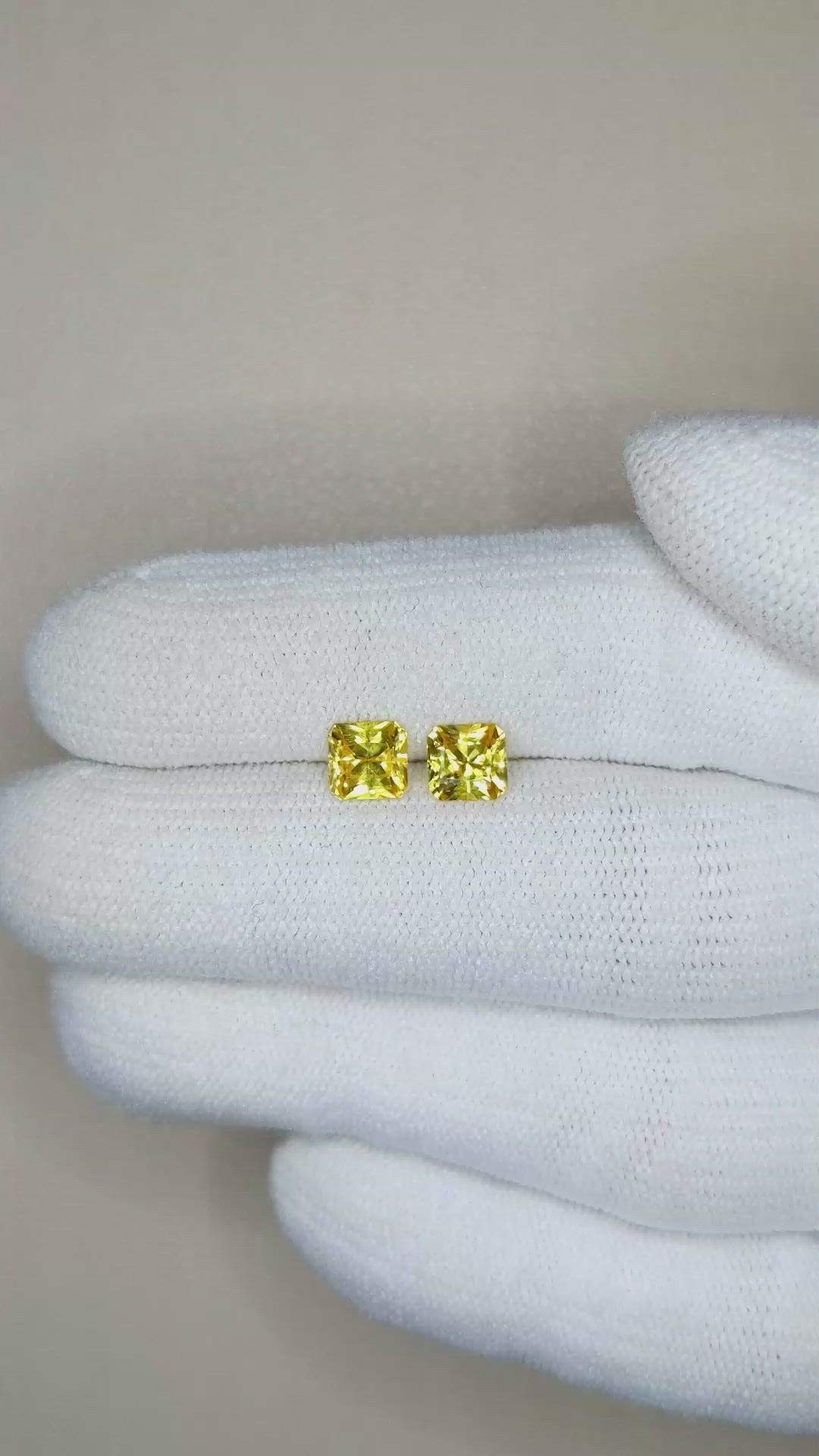 1.55&nbsp;Ct.Tw.Total Carat Weight Orangish Yellow Sapphire Pair from Ceylon (Sri Lanka) Size Video