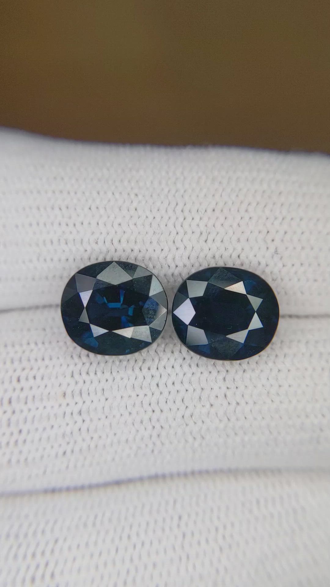 6.71&nbsp;Ct.Tw.Total Carat Weight Greenish Blue Sapphire Pair from Australia Size Video
