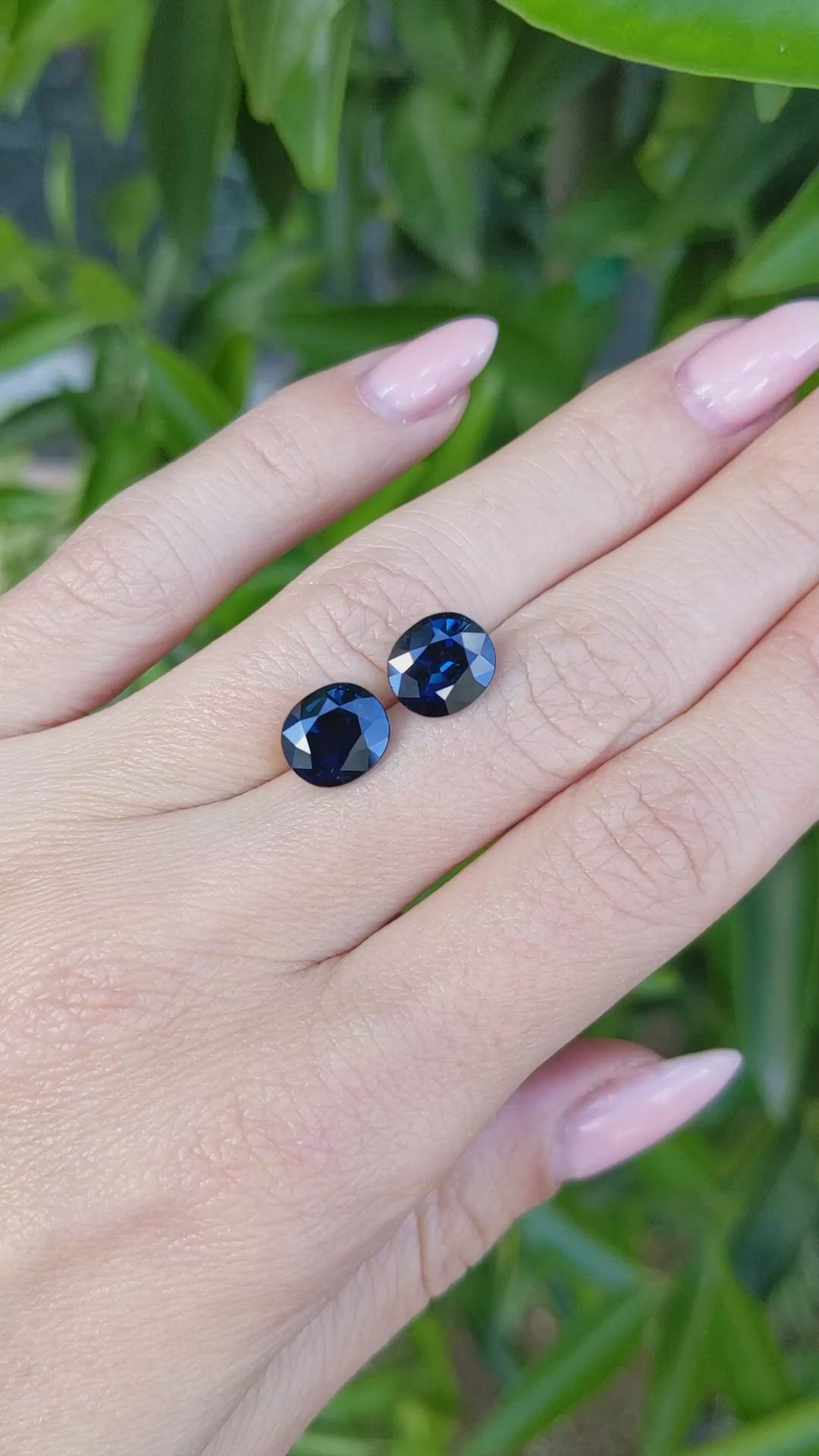 6.71&nbsp;Ct.Tw.Total Carat Weight Greenish Blue Sapphire Pair from Australia Size Video