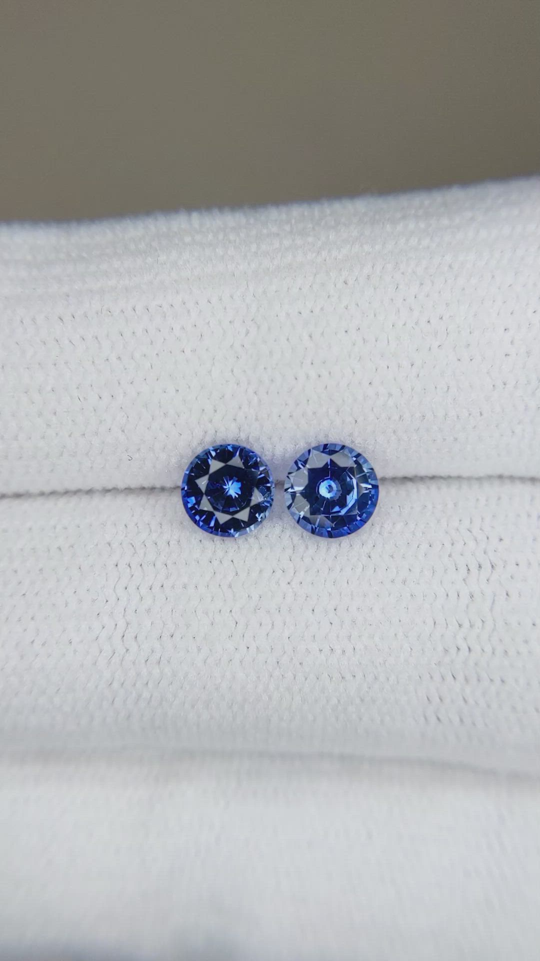 1.18&nbsp;Ct.Tw.Total Carat Weight Blue Sapphire Pair from Ceylon (Sri Lanka) Size Video