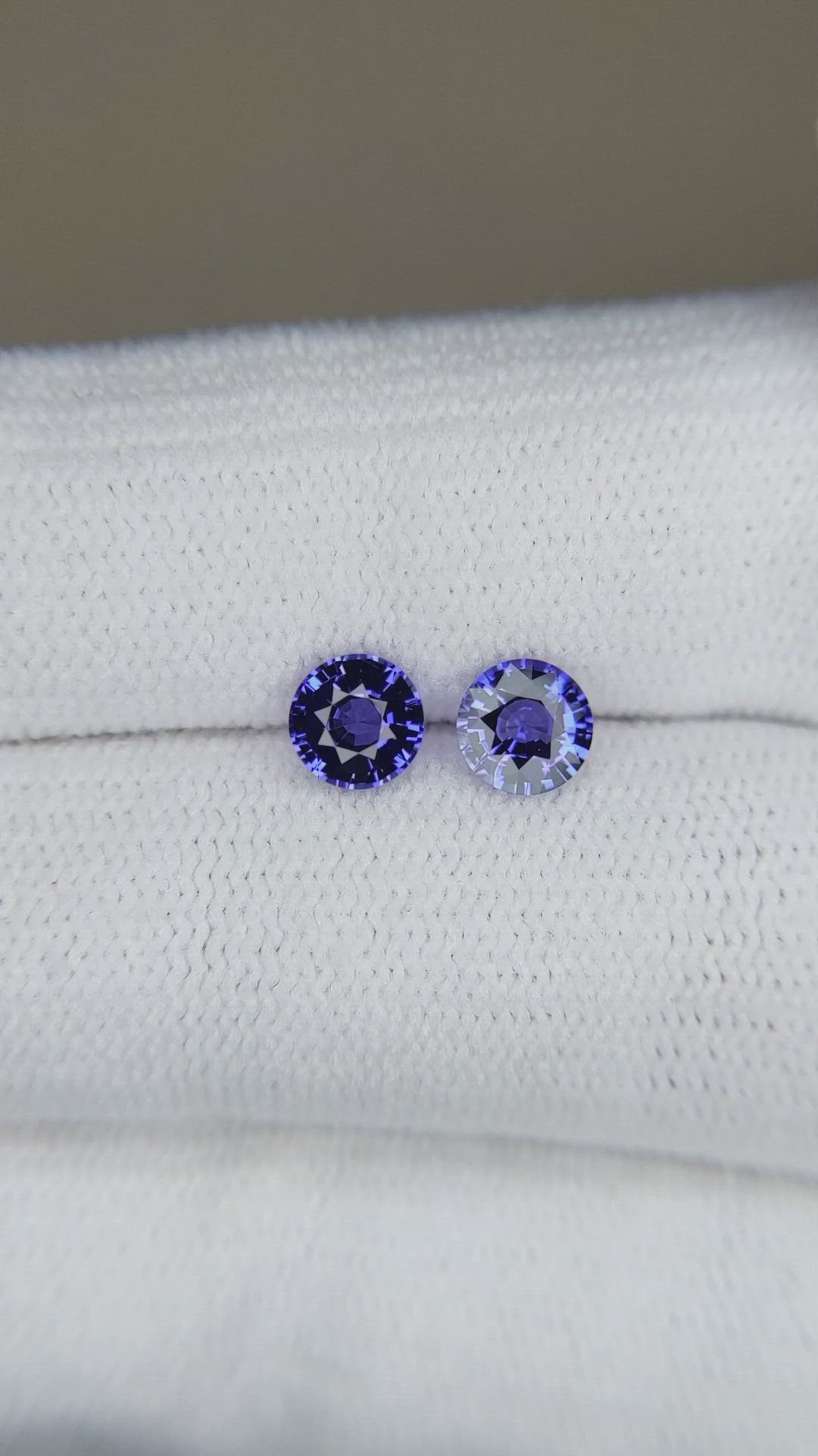 1.17&nbsp;Ct.Tw.Total Carat Weight Blue Sapphire Pair from Ceylon (Sri Lanka) Size Video