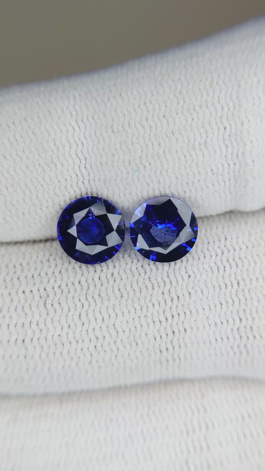 2.87 Ct.Tw.Total Carat Weight Blue Sapphire Pair from Ceylon (Sri Lanka) Size Video