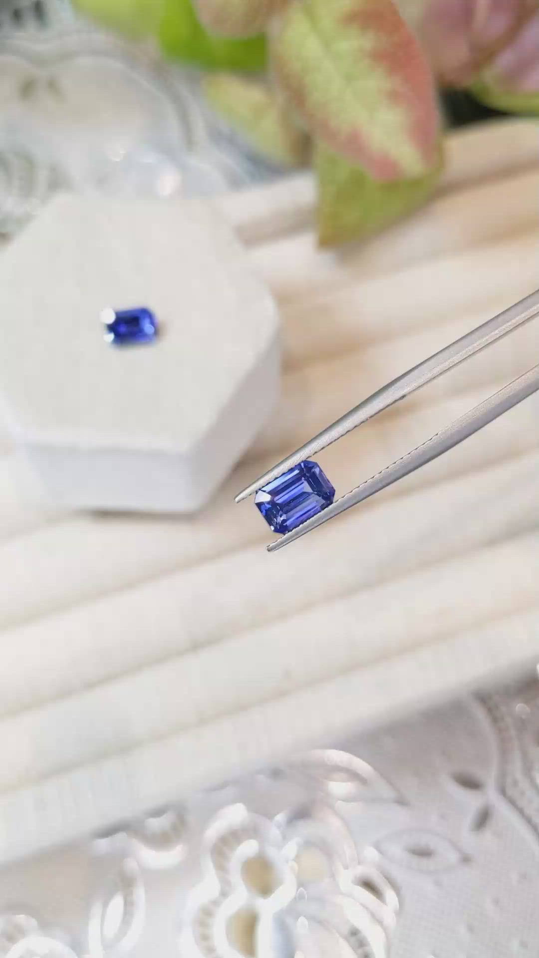 2.98&nbsp;Ct.Tw.Total Carat Weight Blue Sapphire Pair from Ceylon (Sri Lanka) Size Video