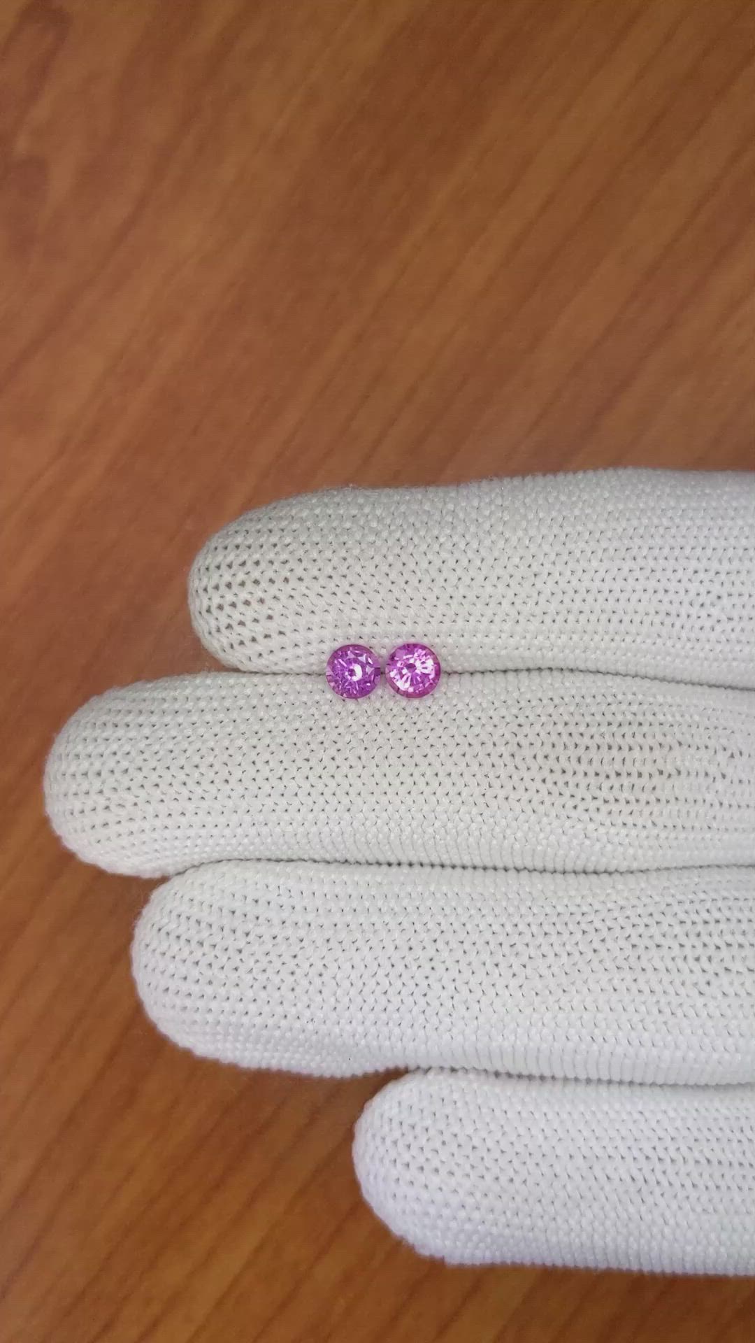 0.79 Ct.Tw.Total Carat Weight Pinkish Purple Sapphire Pair from Ceylon (Sri Lanka) Size Video