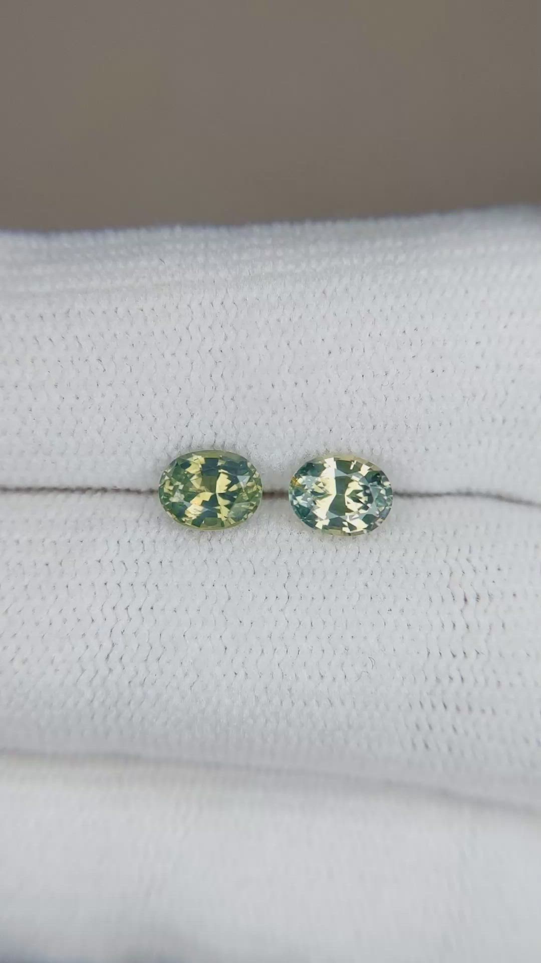 1.27&nbsp;Ct.Tw.Total Carat Weight Yellowish Green Sapphire Pair from Madagascar Size Video