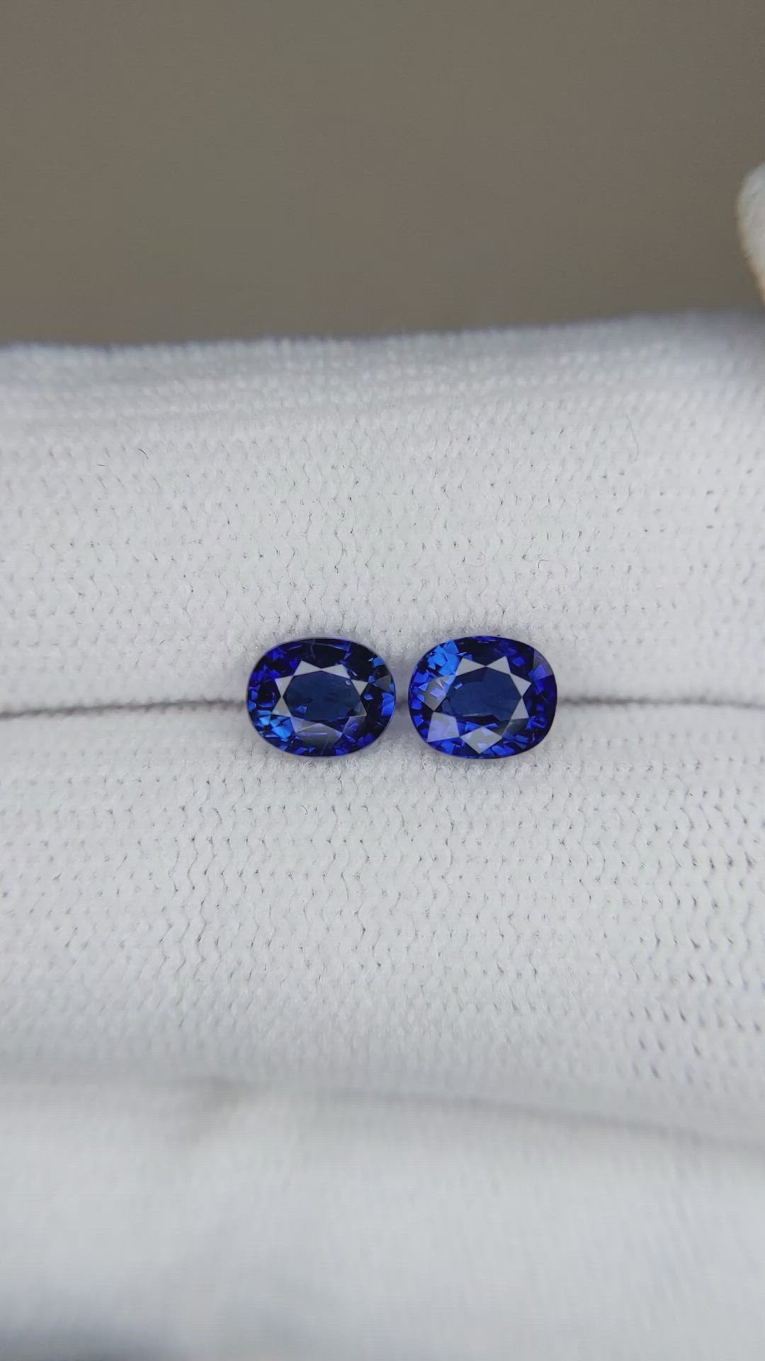 1.55 Ct.Tw.Total Carat Weight Blue Sapphire Pair from Ceylon (Sri Lanka) Size Video