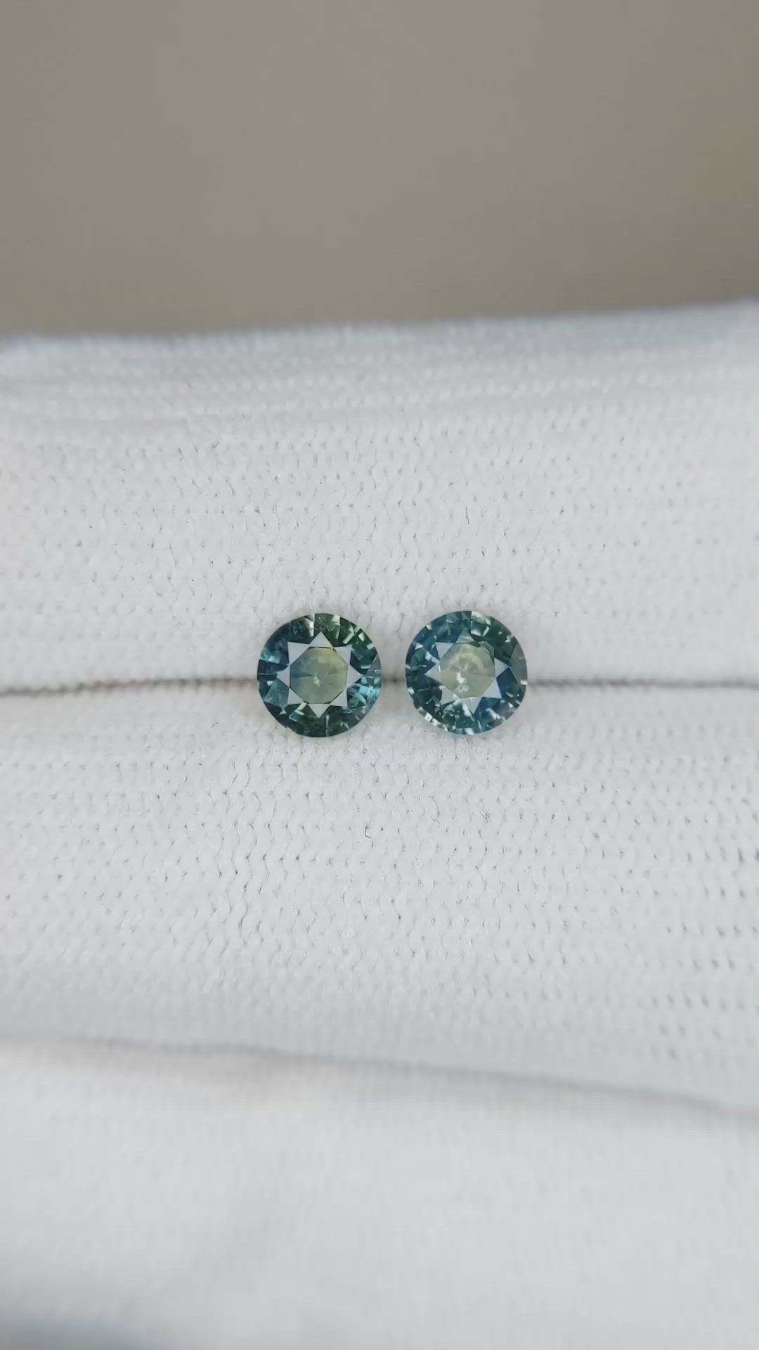 1.13&nbsp;Ct.Tw.Total Carat Weight Bi Color Sapphire Pair from Madagascar Size Video