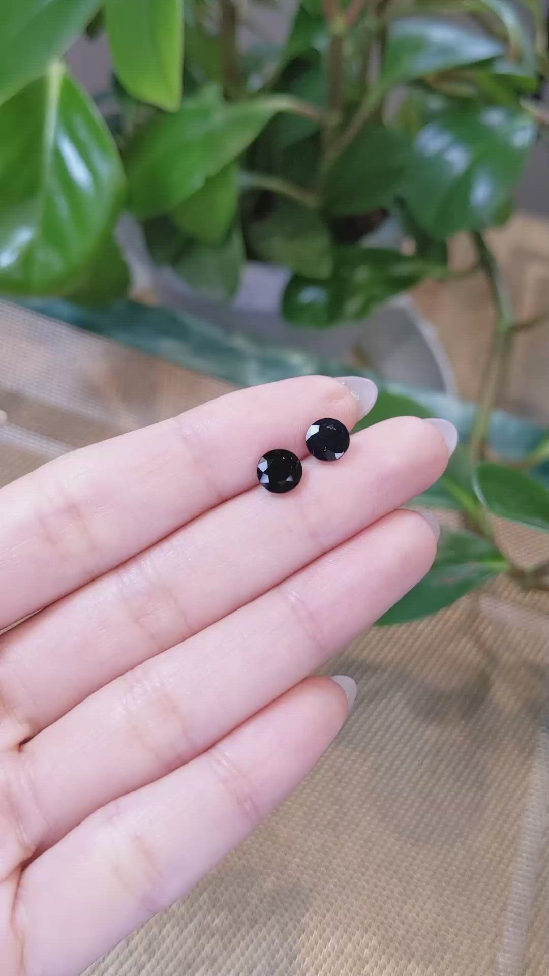 2.35&nbsp;Ct.Tw.Total Carat Weight Blue Sapphire Pair from Ceylon (Sri Lanka) Size Video