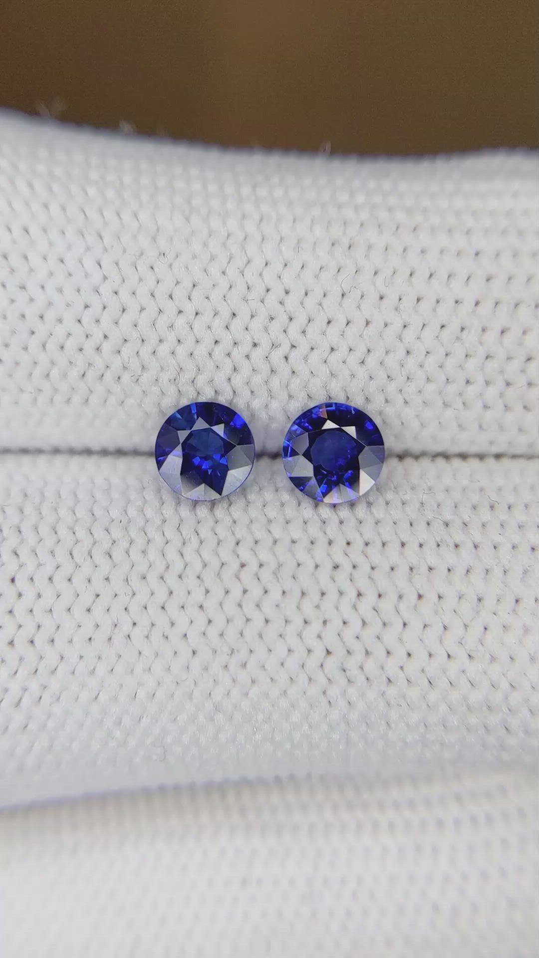 1.00&nbsp;Ct.Tw.Total Carat Weight Blue Sapphire Pair from Ceylon (Sri Lanka) Size Video