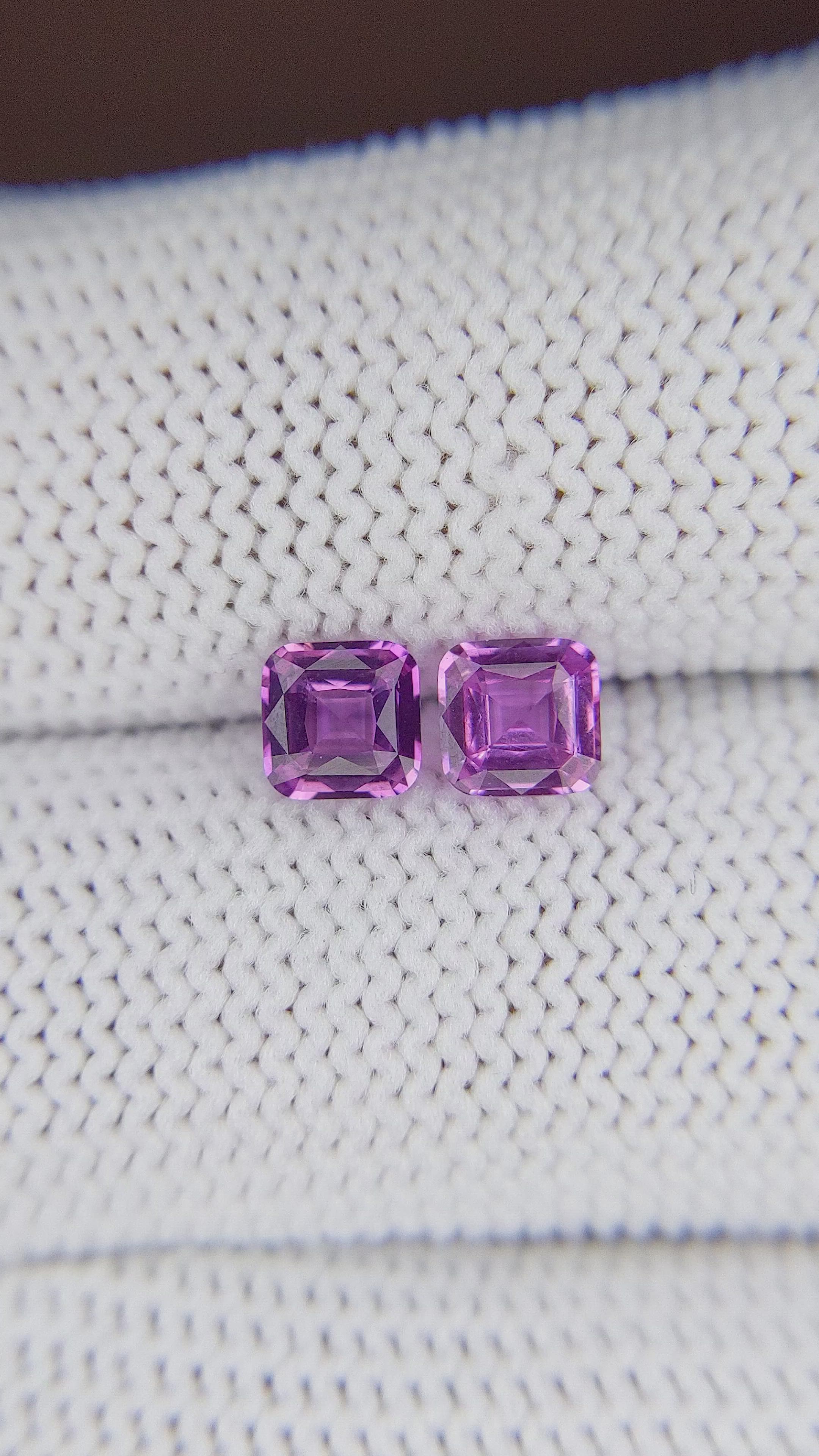 1.20&nbsp;Ct.Tw.Total Carat Weight Pinkish Purple Sapphire Pair from Africa Size Video