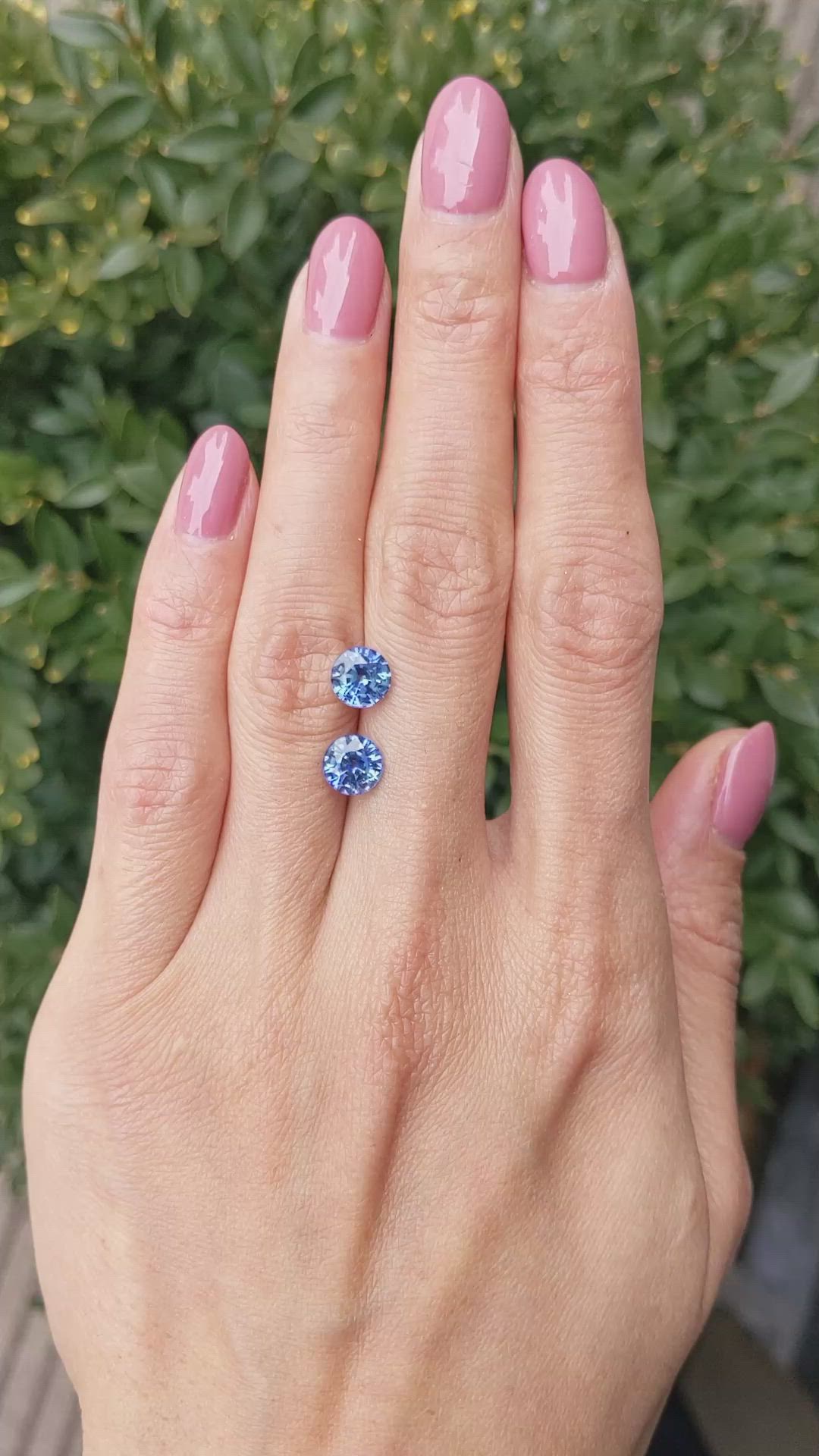 3.31&nbsp;Ct.Tw.Total Carat Weight Blue Sapphire Pair from Ceylon (Sri Lanka) Size Video