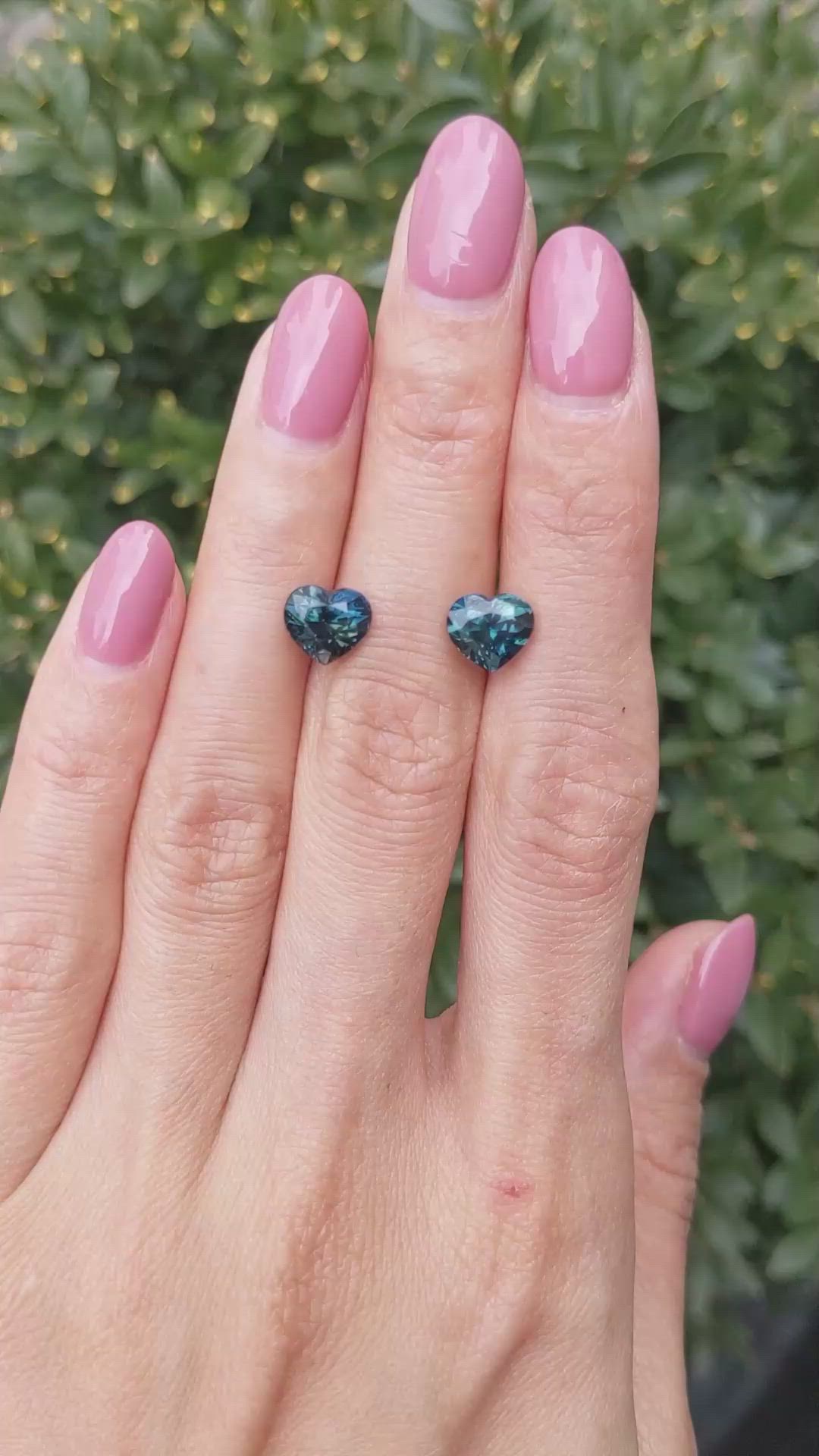 5.09&nbsp;Ct.Tw.Total Carat Weight Bluish Green Sapphire Pair from Ceylon (Sri Lanka) Size Video