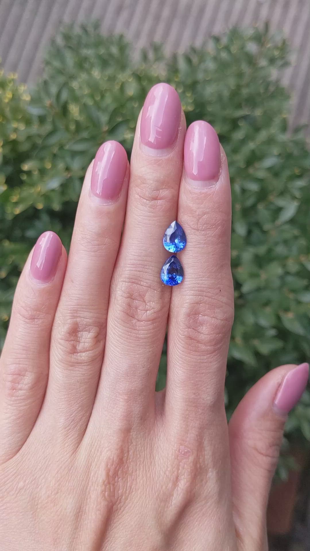 2.92&nbsp;Ct.Tw.Total Carat Weight Blue Sapphire Pair from Ceylon (Sri Lanka) Size Video