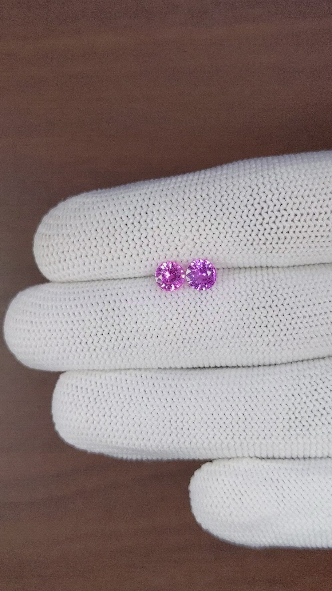1.43&nbsp;Ct.Tw.Total Carat Weight Pink Sapphire Pair from Ceylon (Sri Lanka) Size Video