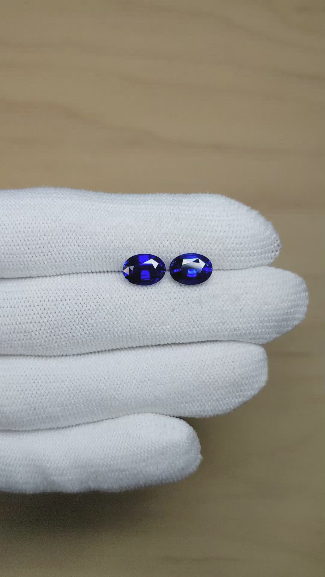4.66 Ct.Tw.Total Carat Weight Blue Sapphire Pair from Ceylon (Sri Lanka) Size Video